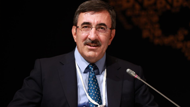 Cumhurbaşkanı Yardımcısı Yılmaz: "Geleceğe odaklı bir anayasa ihtiyacının olduğunu düşünüyoruz"