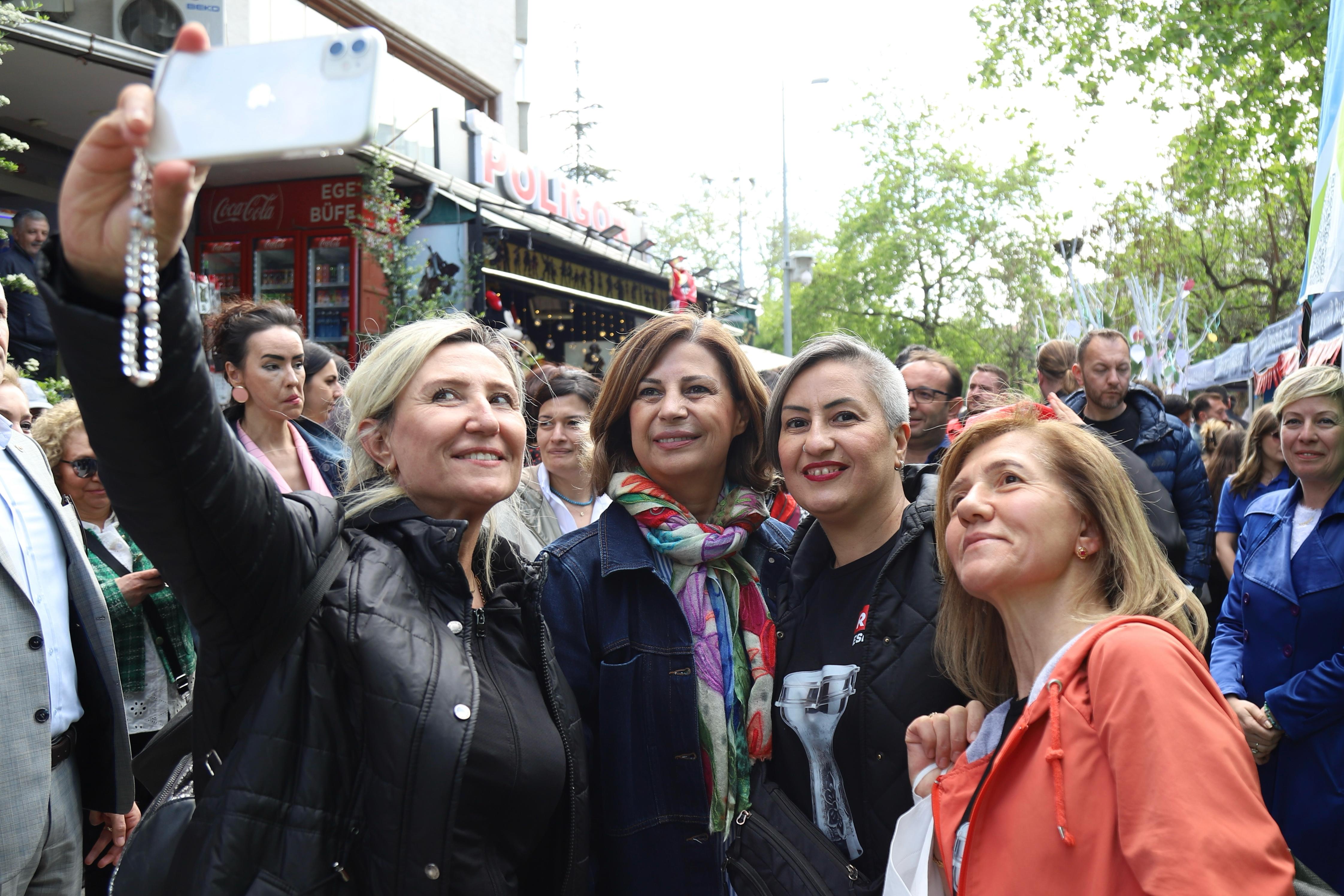 Ek Fotoğraflar 19 Mayis Coşkusu Sokak Şenli̇ği̇yle Taçlandi (12)