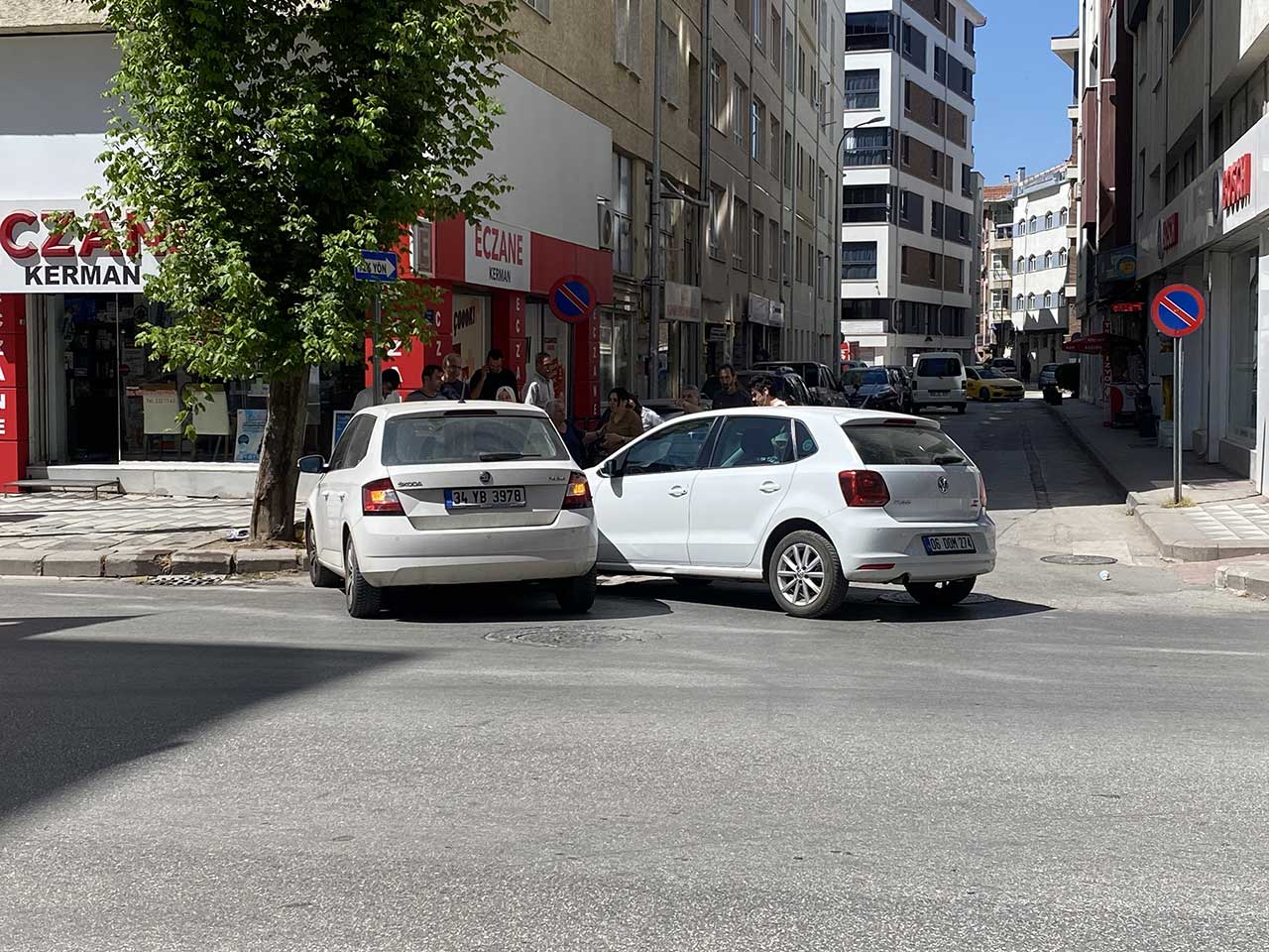 A W483009 02