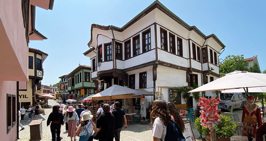 Turistler bayram tatilinde Tarihi Odunpazarı Evleri'ni ziyaret etti!