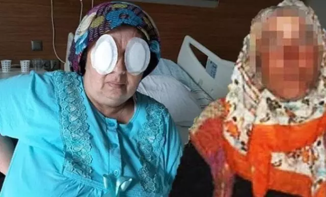 Sizofreni Hastasi Yatalak Hastanin Gozlerini 18853407 3930 M