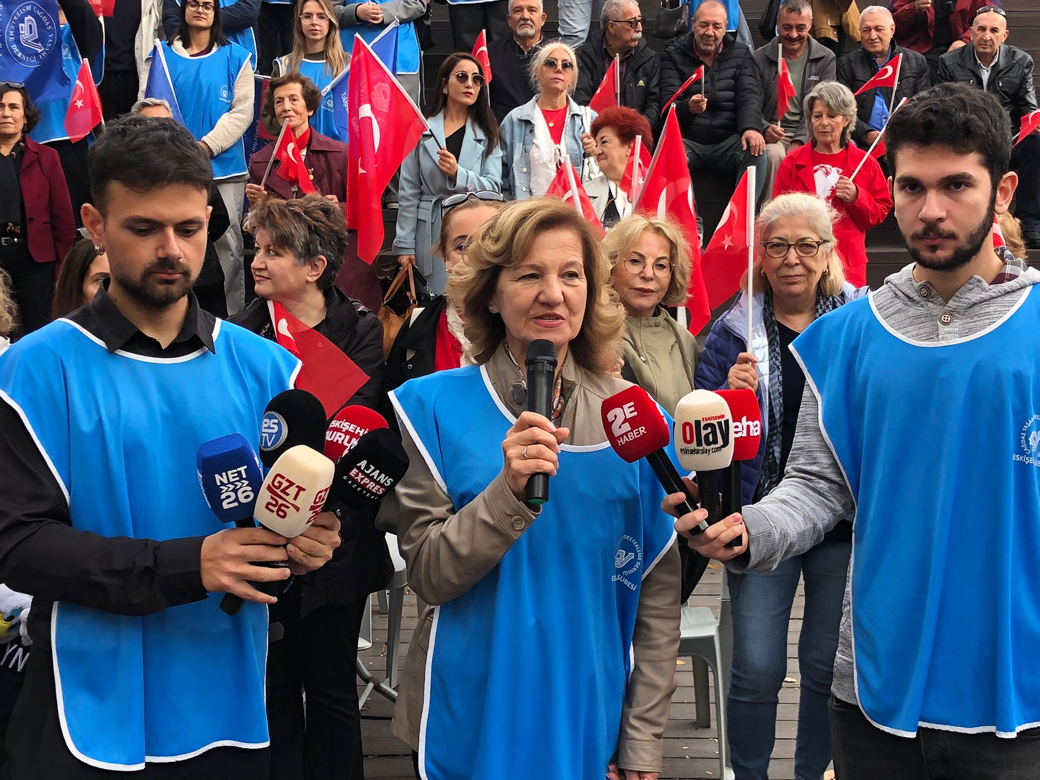 19996816 4070 4000 Bff3 Ed4Ea6763Ea6