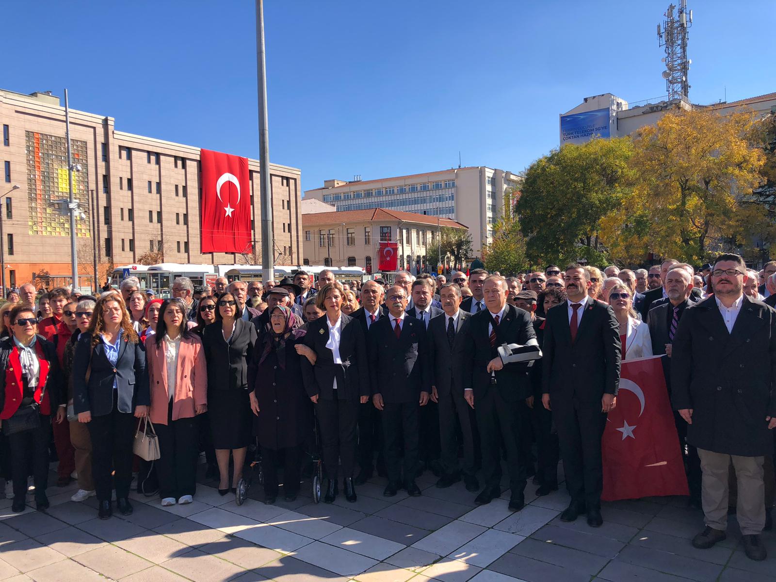 213Ddcf5 B95B 45Fd 99Fb E5486Cd9D23B