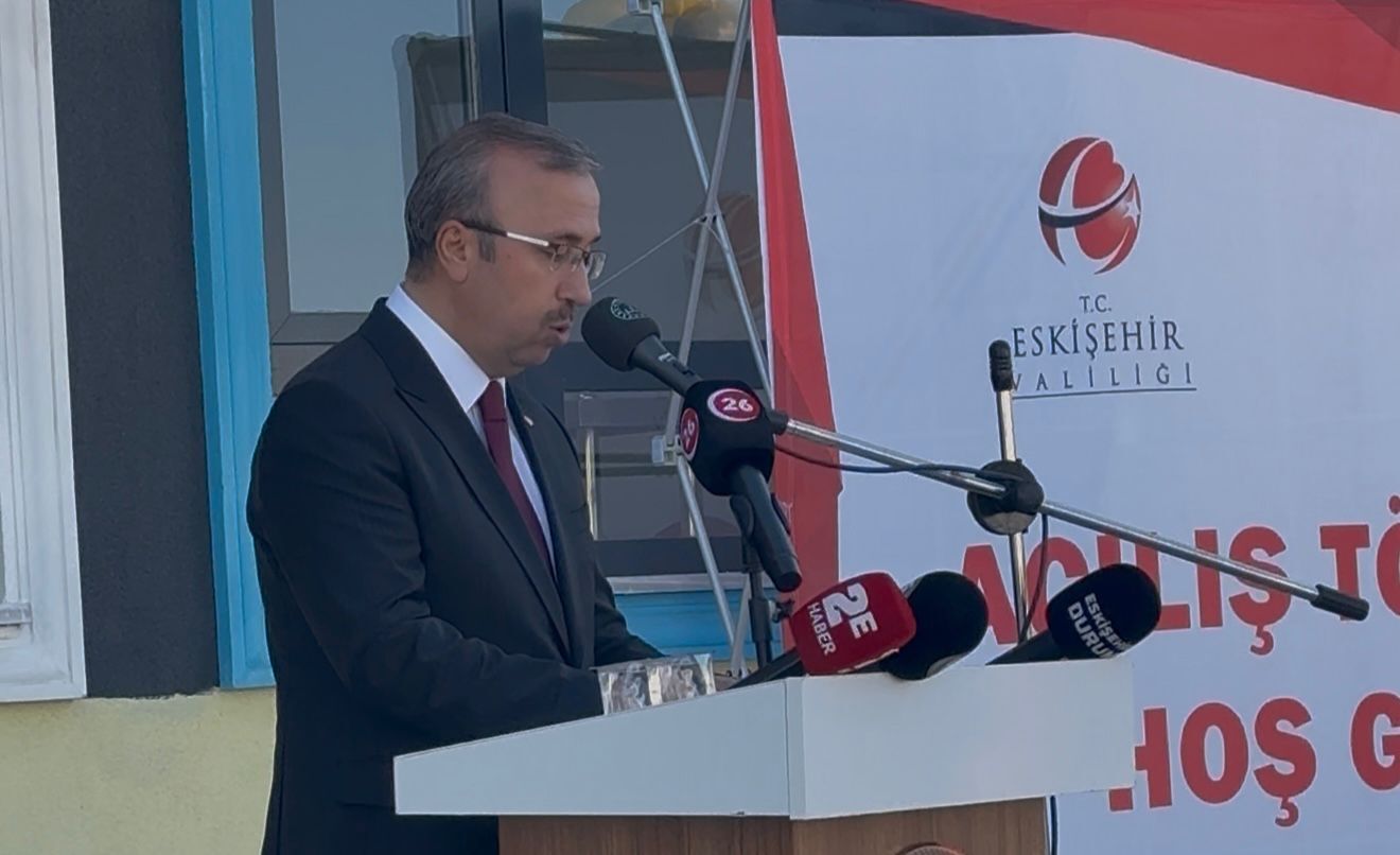 21887412 3859 4832 A4B6 75481F3Dd633