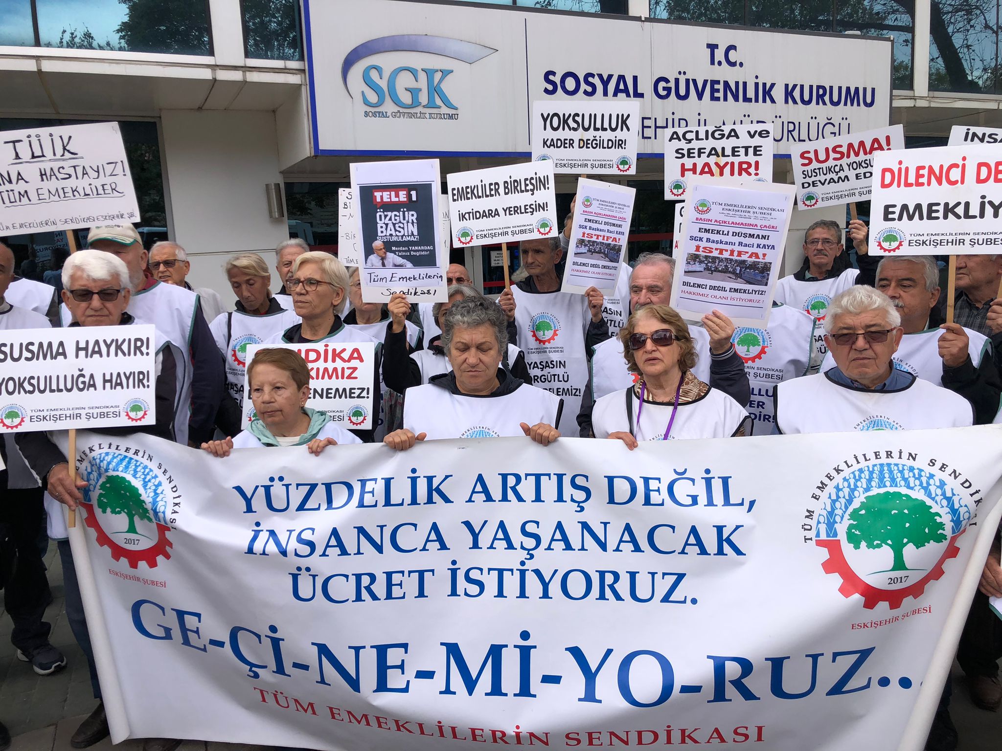 333B6E67 Cbe6 4E11 96Ec 67403A9341C0