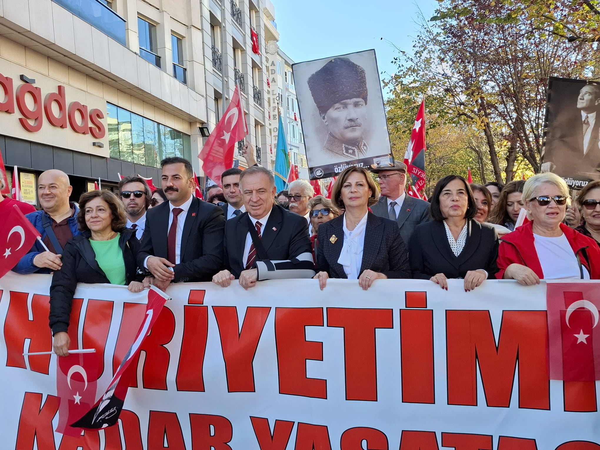 4D863746 8A22 49Bf 8436 8D9Dfe73Cfc8