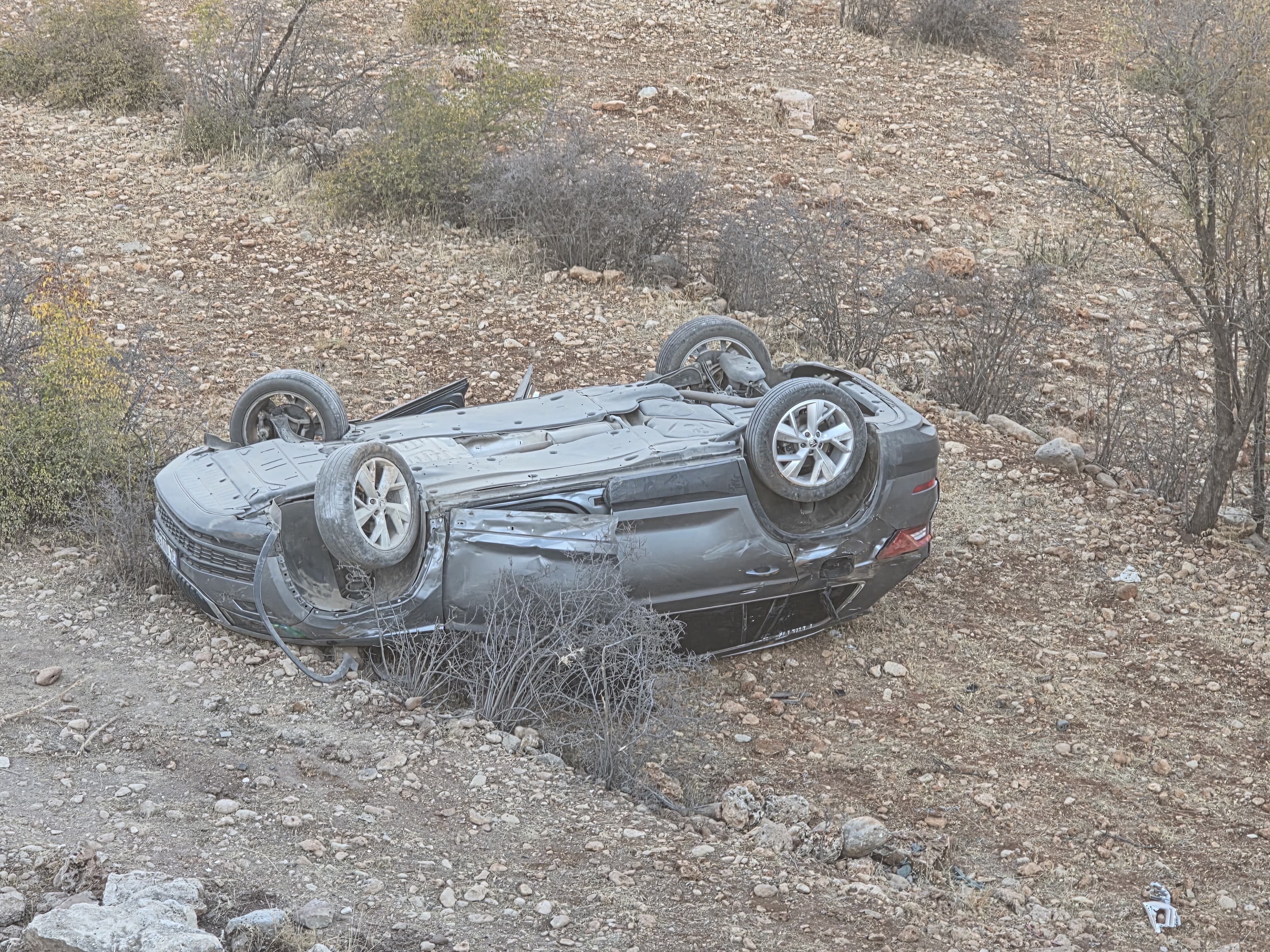 Kontrolden çıkan araç takla attı: 2 yaralı