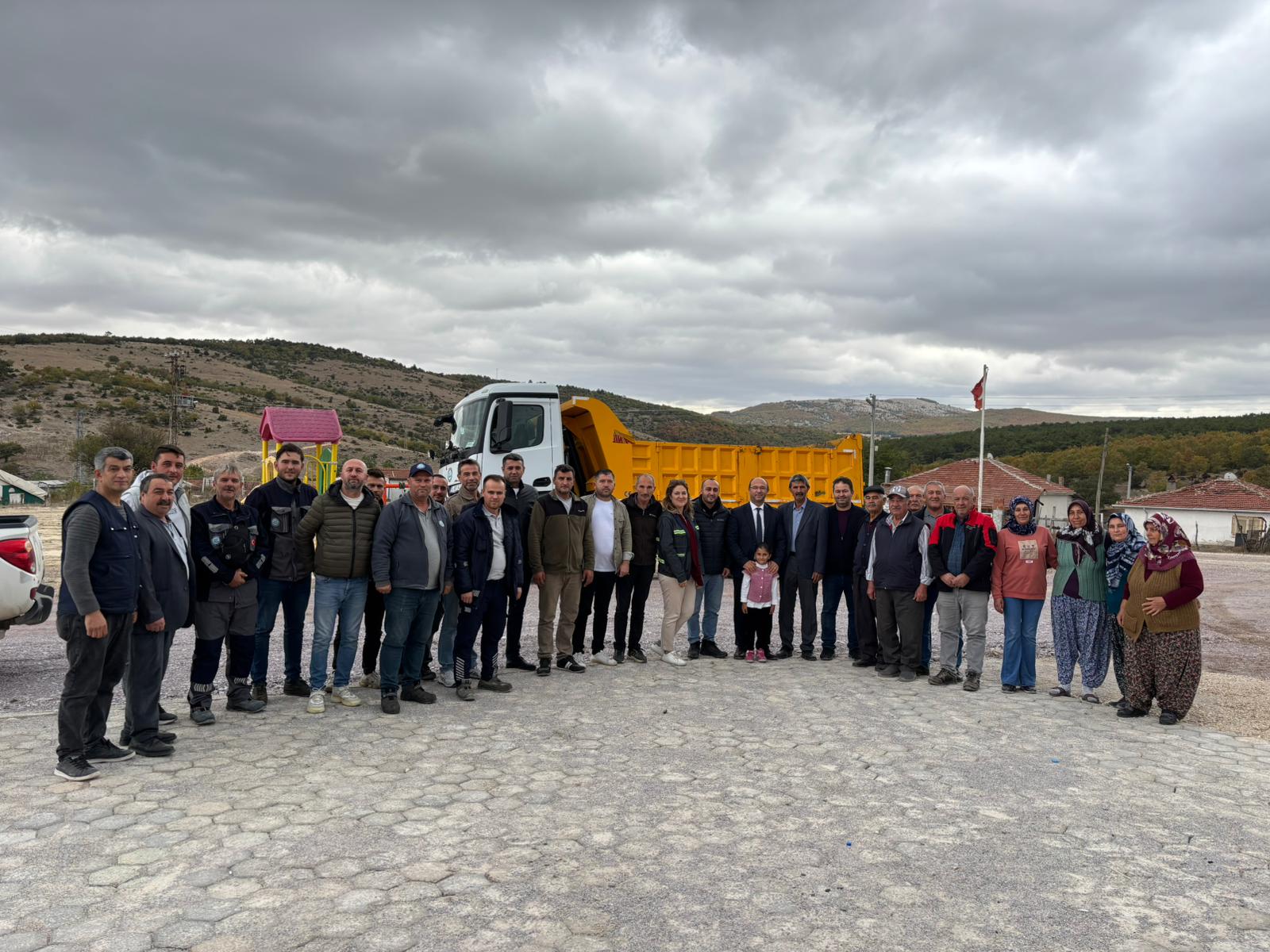 Büyükşehi̇rden Kirsal Yollara Büyük Dokunuş (3)