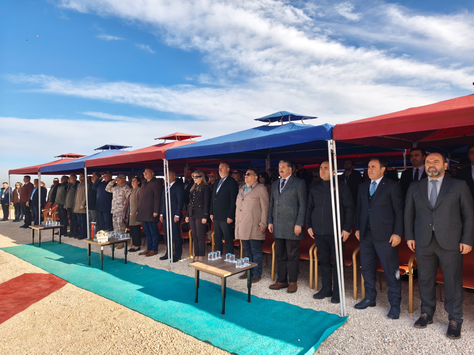 2C6Dbaf4 1761 44Fe 8C27 Ffe15Cf01004