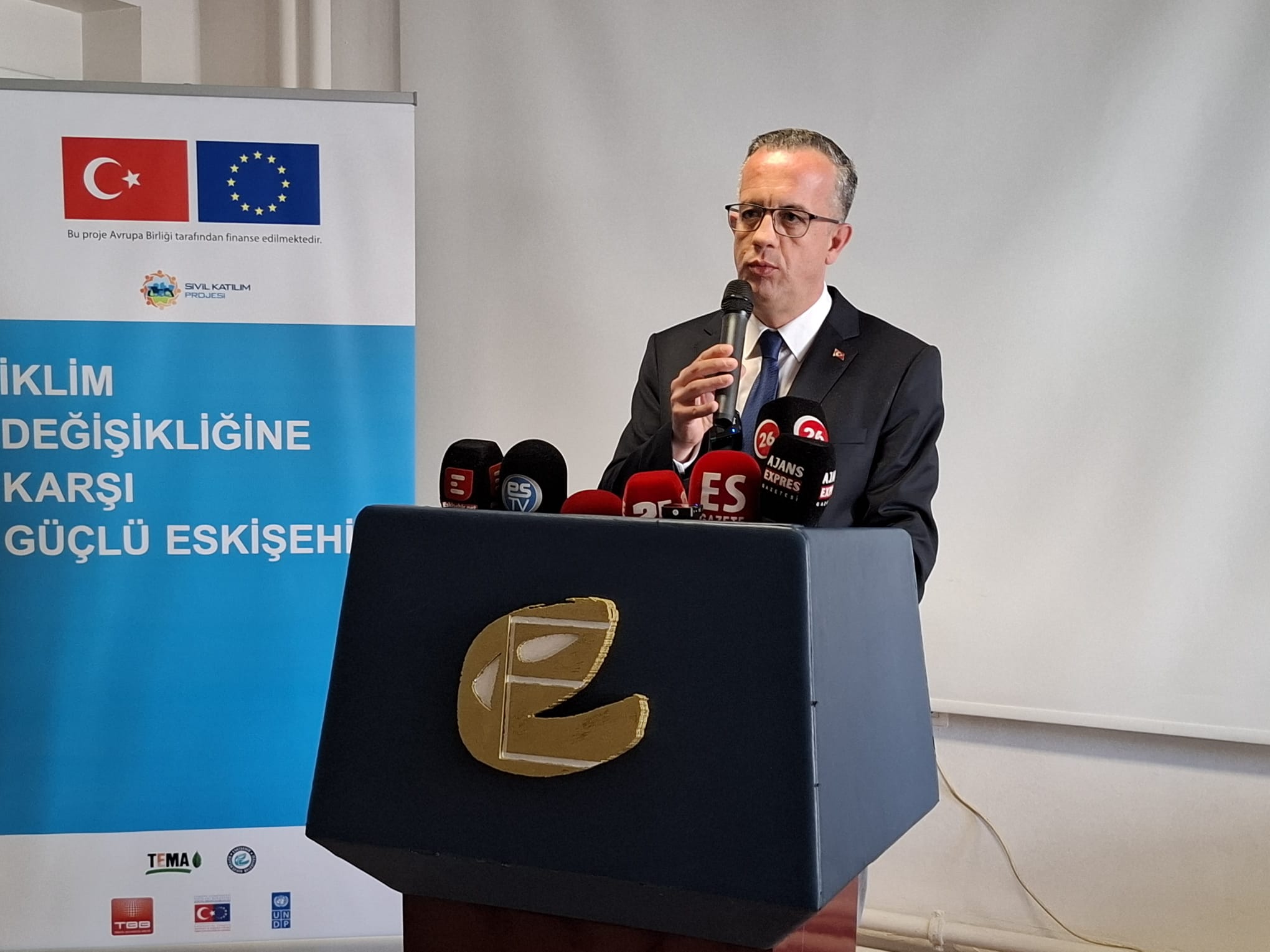 3C6Fe114 B96D 4Fe8 A6Ad 0Ad9De53F9Eb