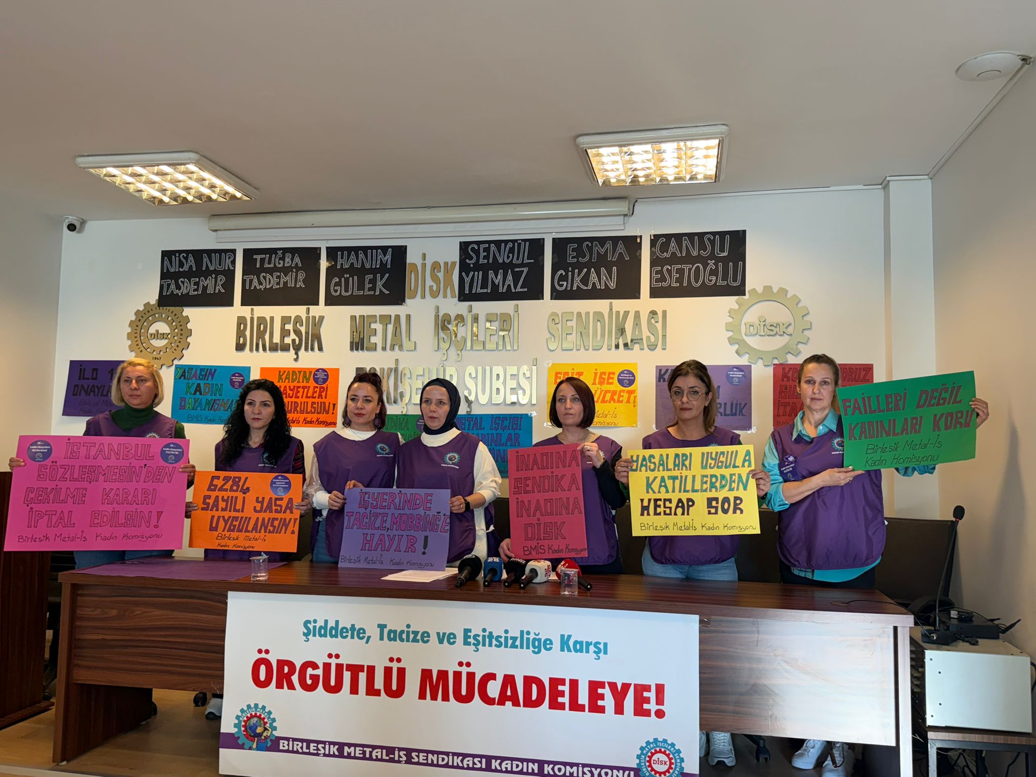 6188Ad40 Cfa3 42Fb Bda2 1889Eb46929D