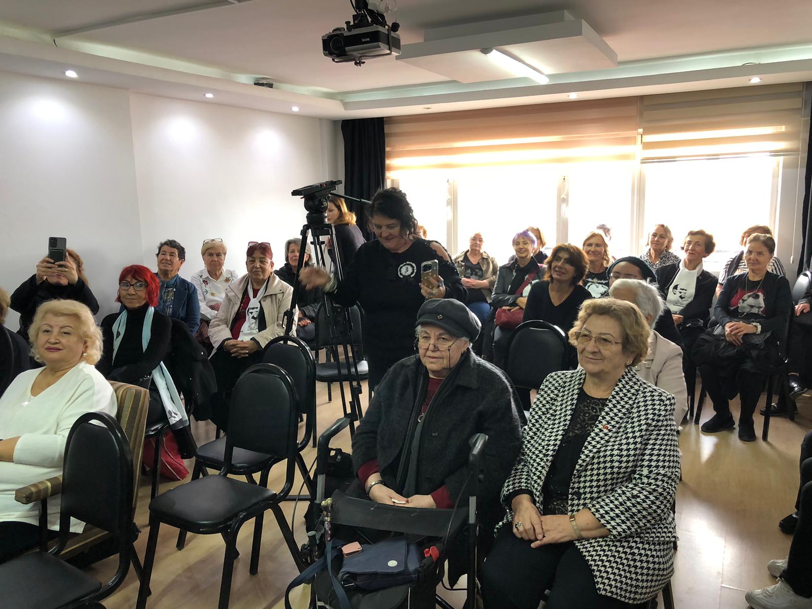 71D4Df55 C4F3 4977 B38D 7Dc2510Fa3C0