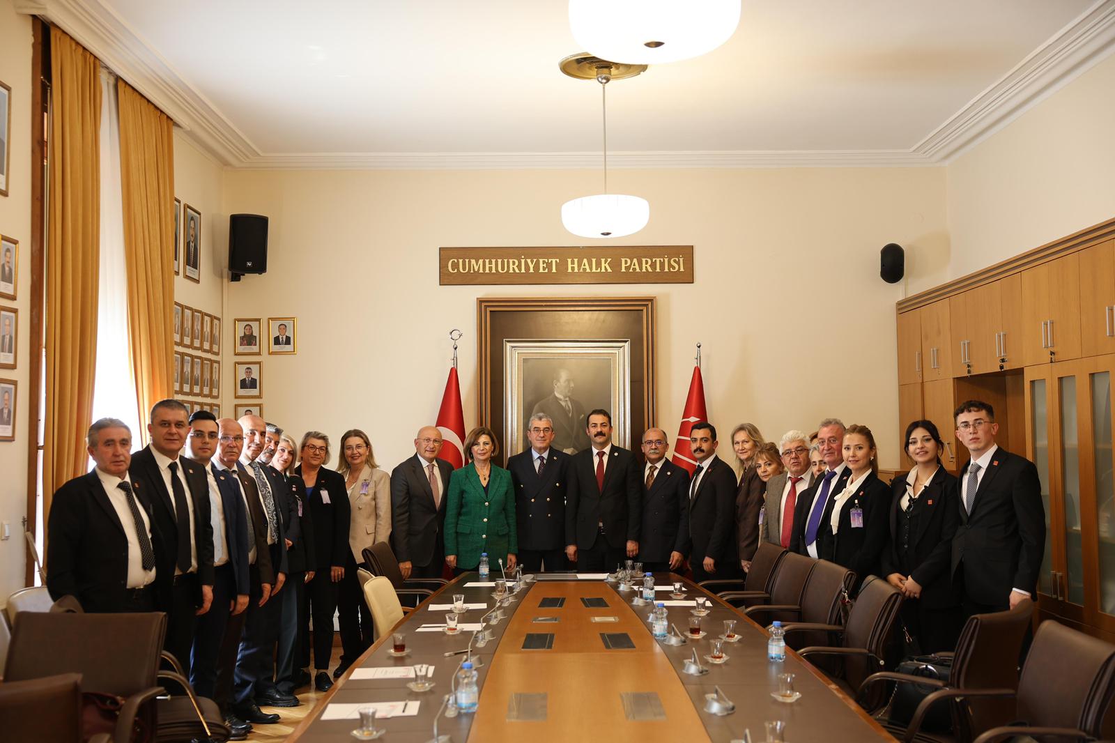 7808D3Cb 4F11 4747 9E6A 9586E93B055B