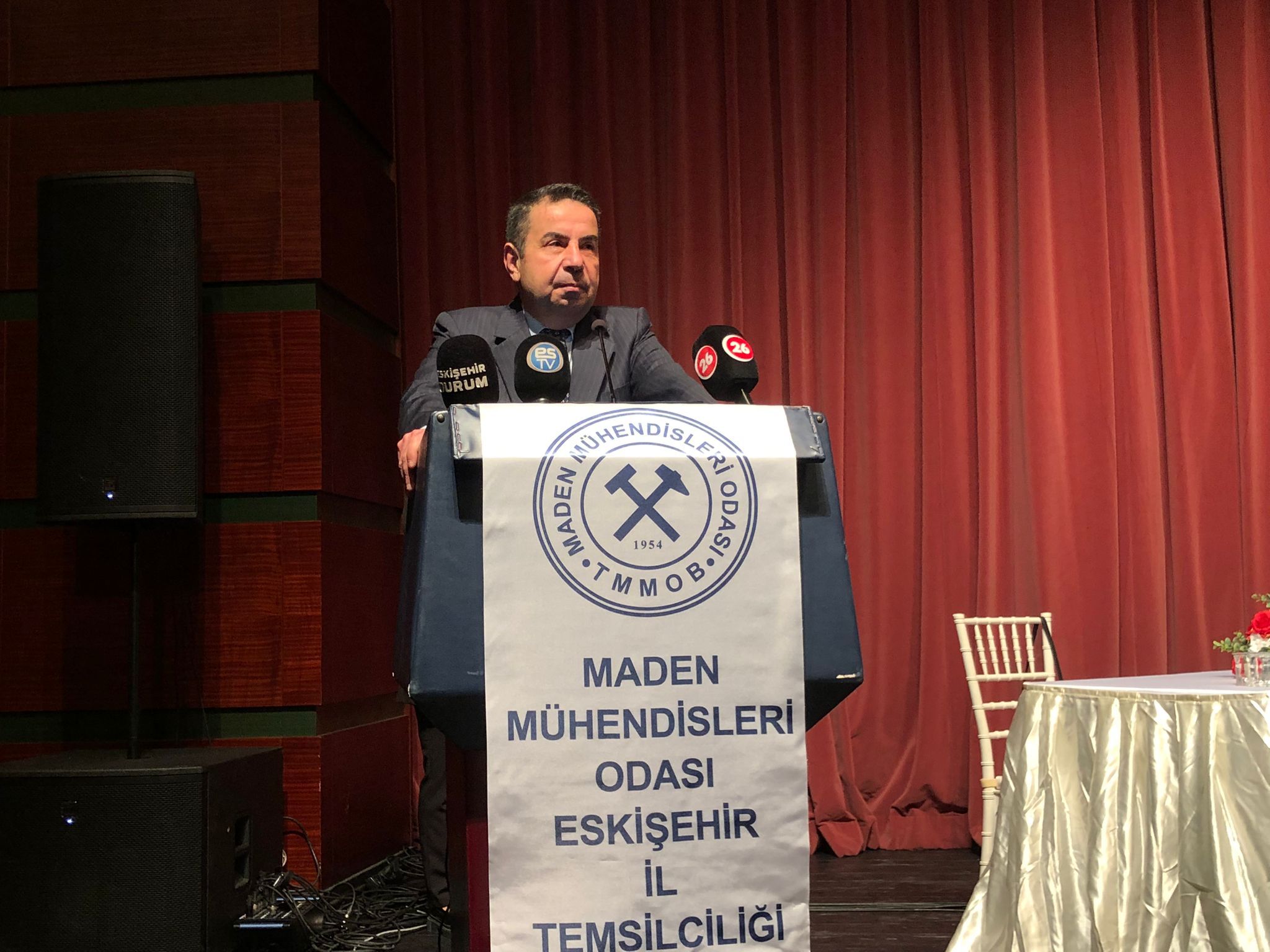 95F115F2 8A4B 44D7 Ae84 746508Ac2C04