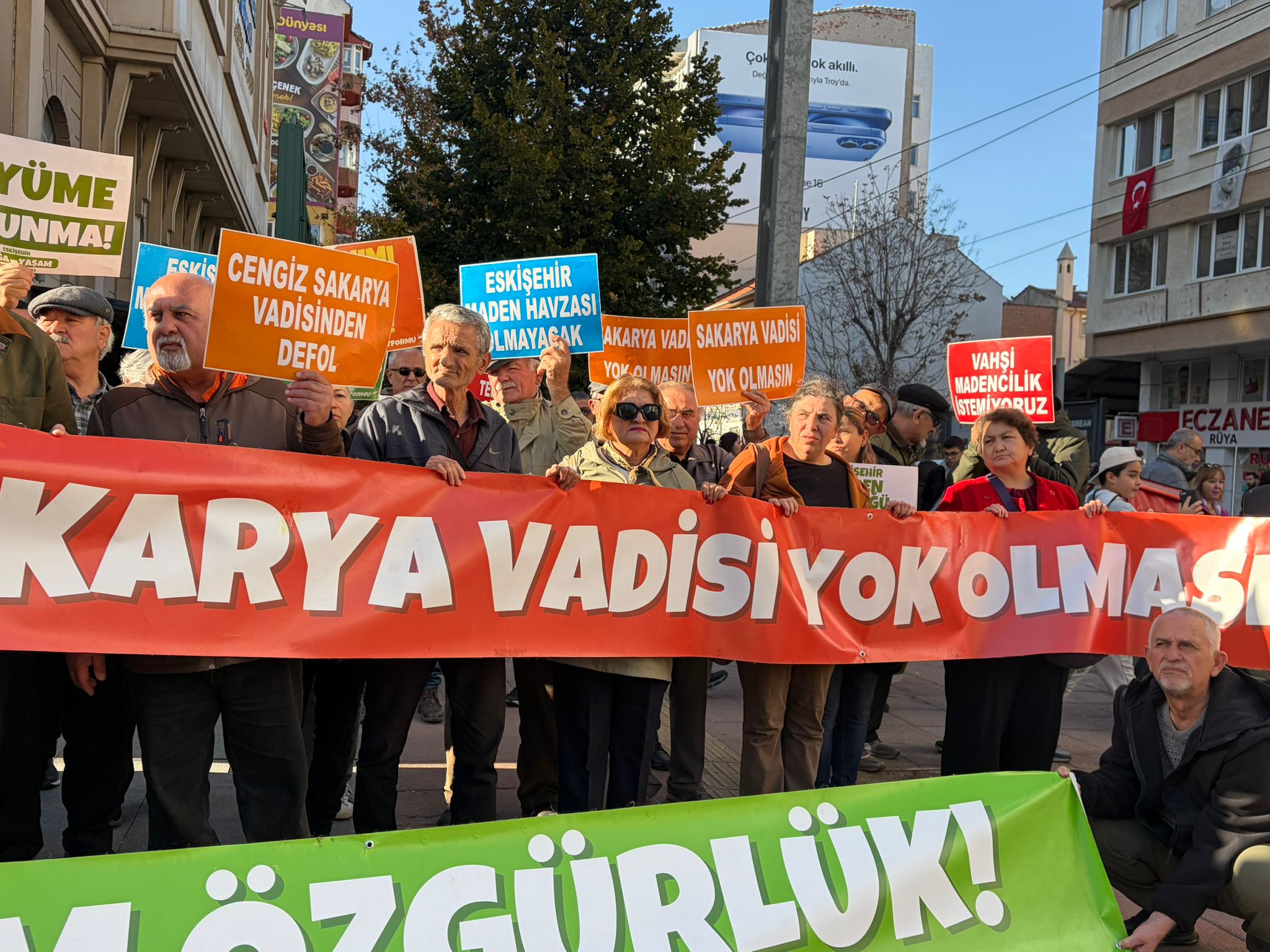 A0D8E700 65Cb 4A79 A1De 48B1E8505329