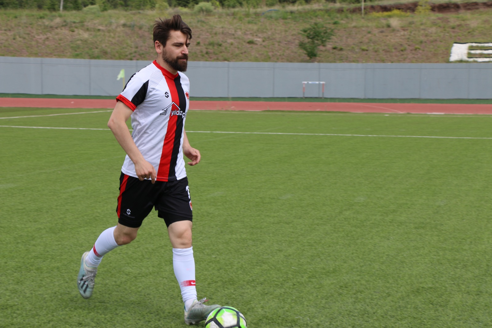 A468C659 436F 4047 Bee1 D38186B2275E