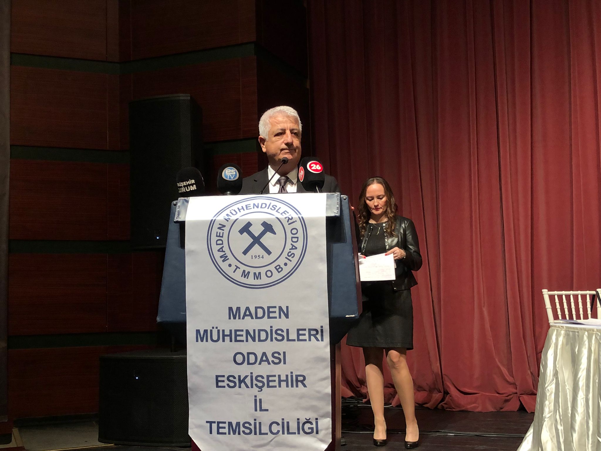 Ad760Ece 9A19 4Cd8 B4Bb Adc493B3E633