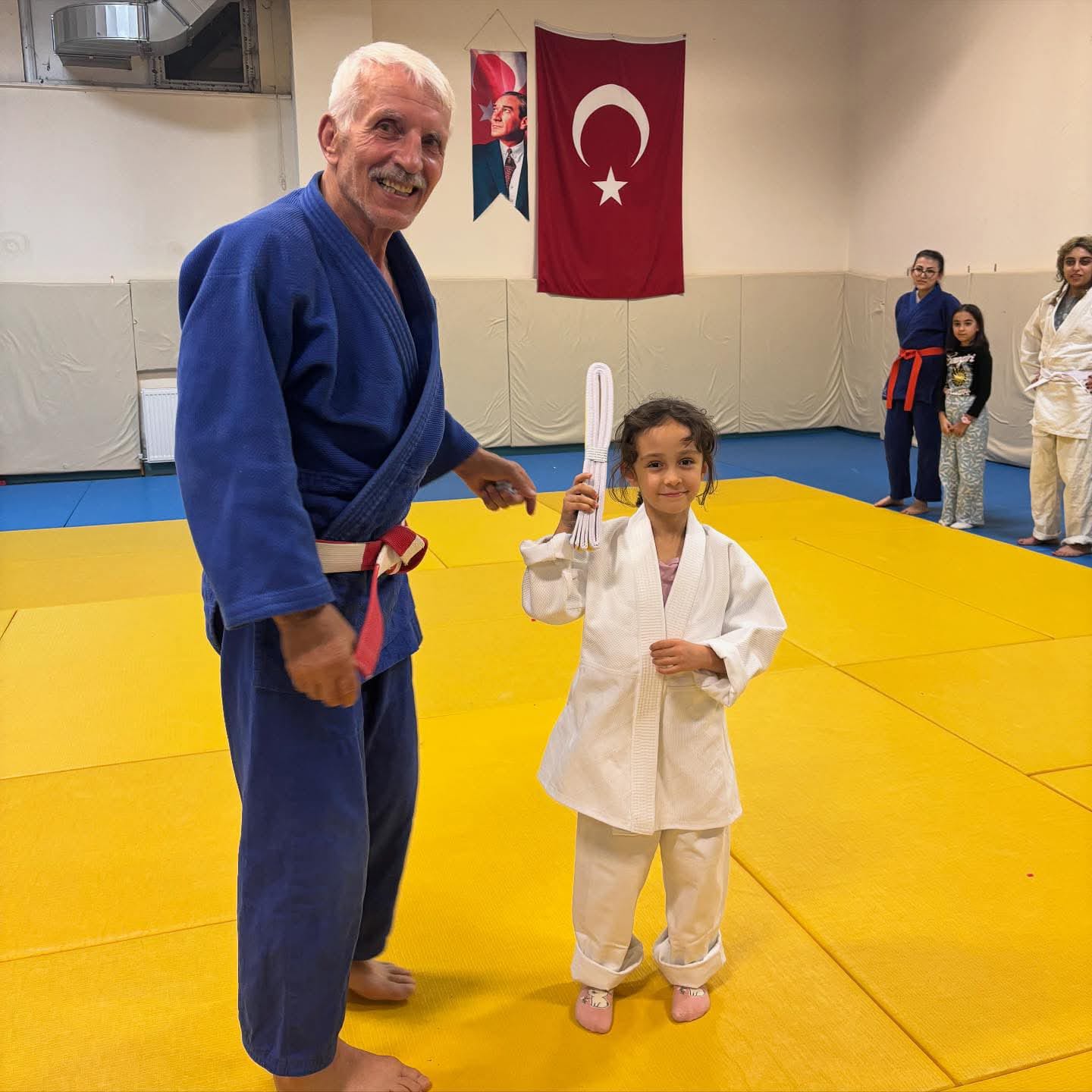 B8B6C2Dd 9799 4697 Be0B 163E07Aa40Cb