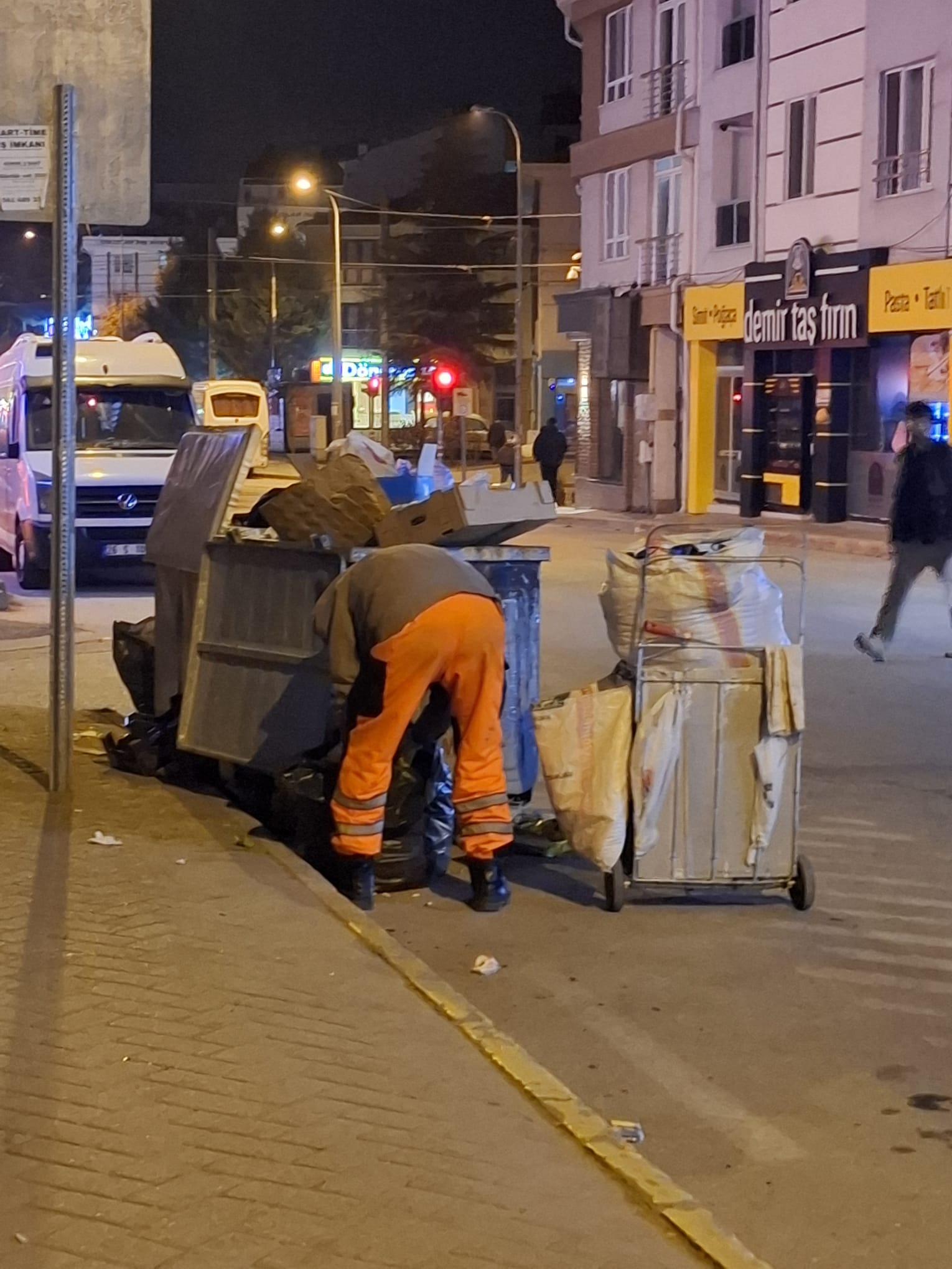 Ca5Fa45C 5Eae 4B16 Bf46 054A40A516A8