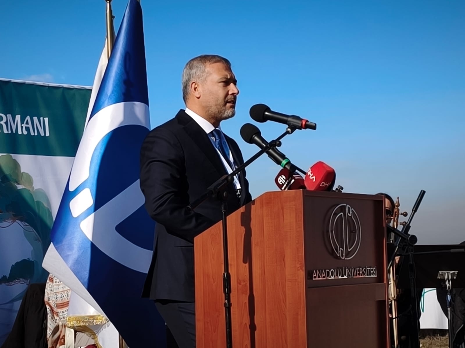 E5C36668 Ff4E 40C9 8Fa3 4Aa08Af63Cb6