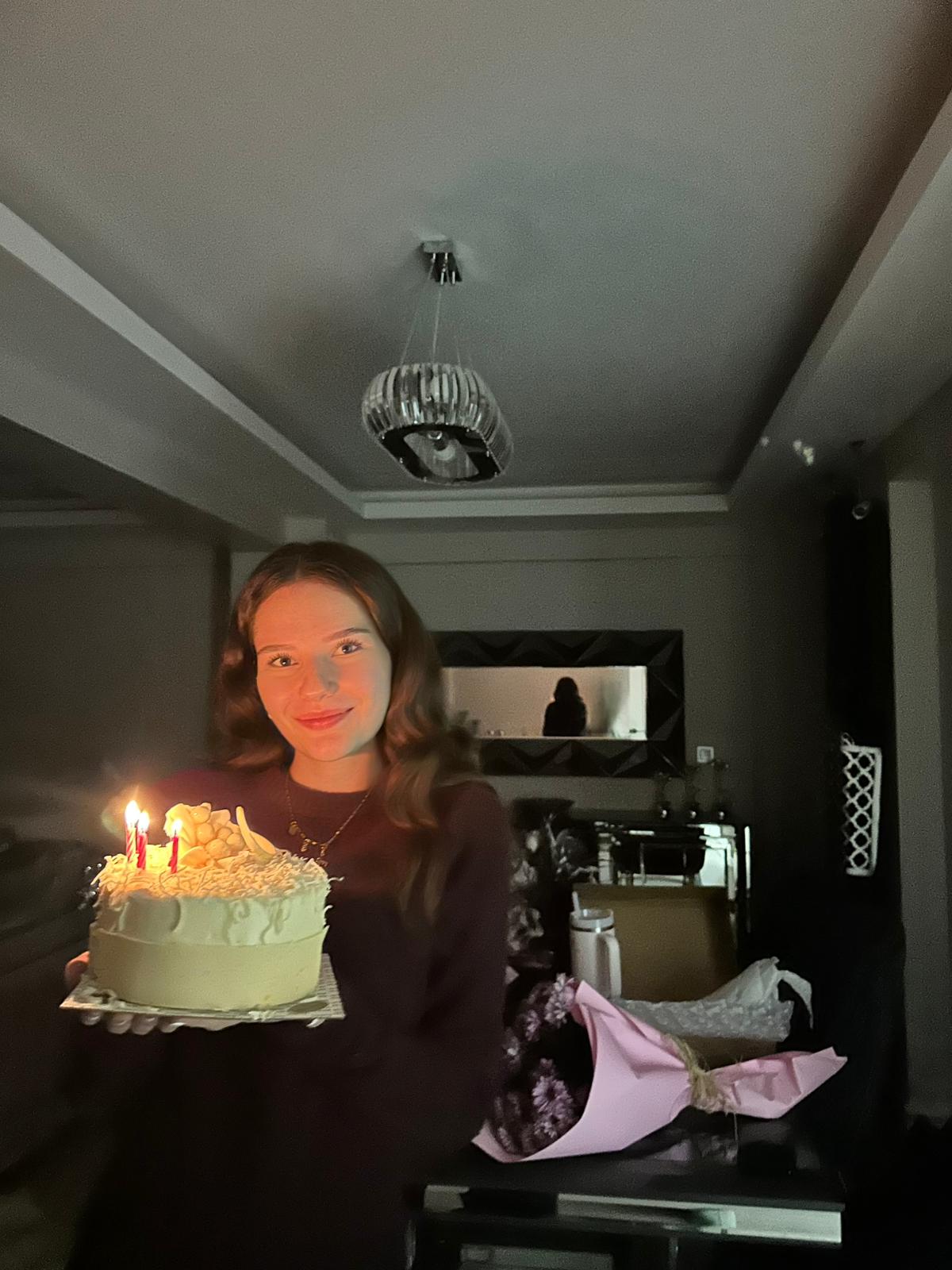 E9C95854 5235 402E 84E6 4D923A8D5D68