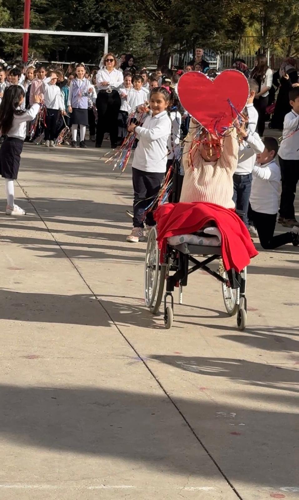 F54B04Ee 43B4 4Fa8 Bc6D 9F9168852548