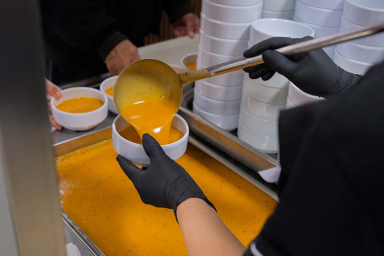 K E N T L O K A N T A L A R I N D A A T A T Ü R K' Ü N S E V D İ Ğ İ T A T L A R (4)