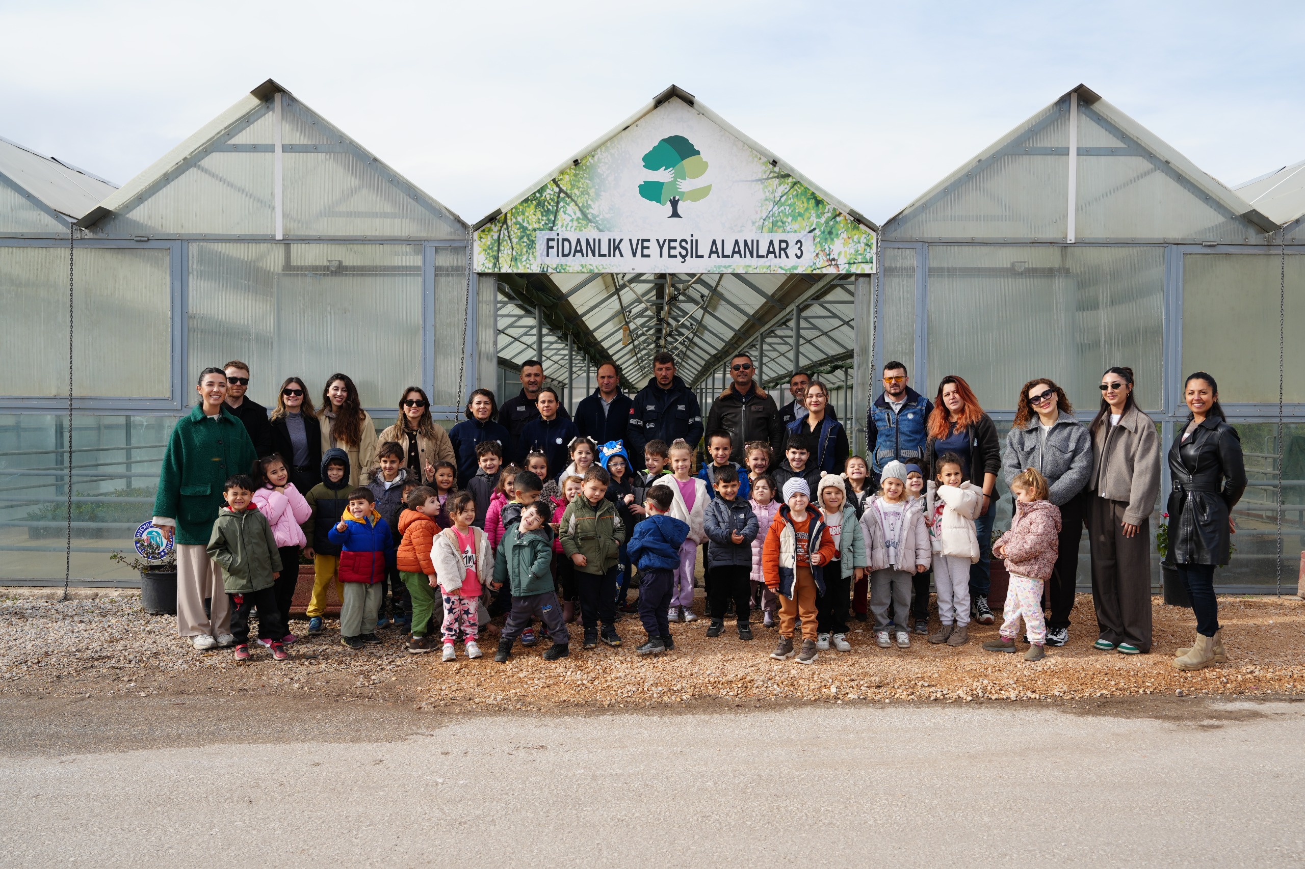 Mi̇ni̇kler Üreti̇m Süreci̇ni̇ Yeri̇nde Gördü (1)