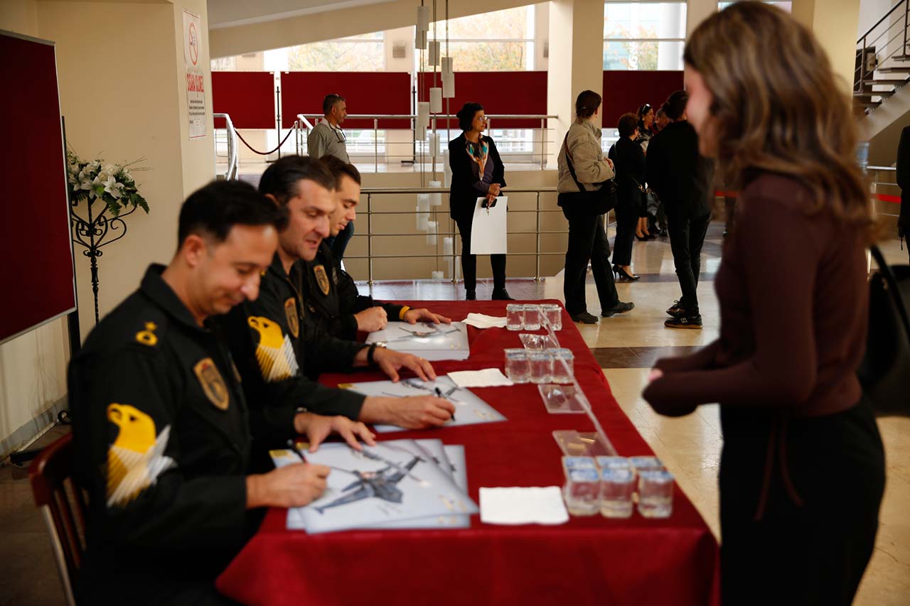 S O L O T Ü R K Söyleşi 4