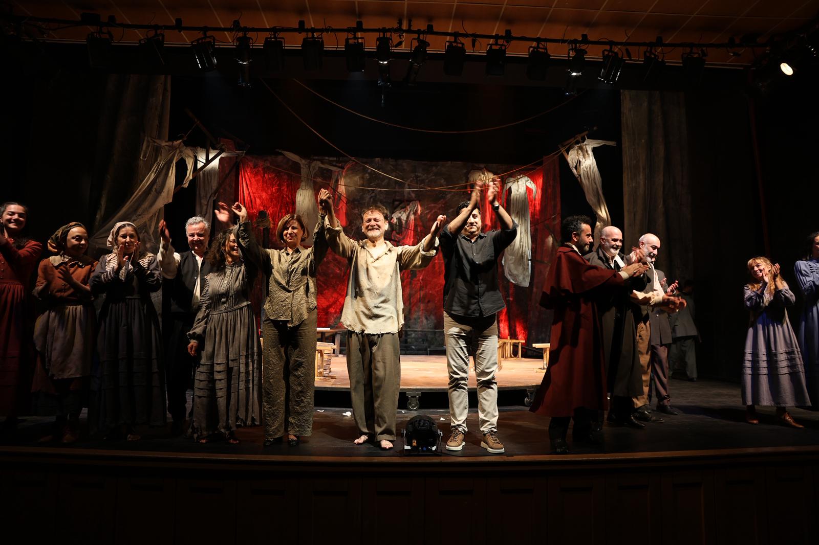 “Sanat Her Zaman Bu Şehi̇rden Yükseli̇yor” (11)