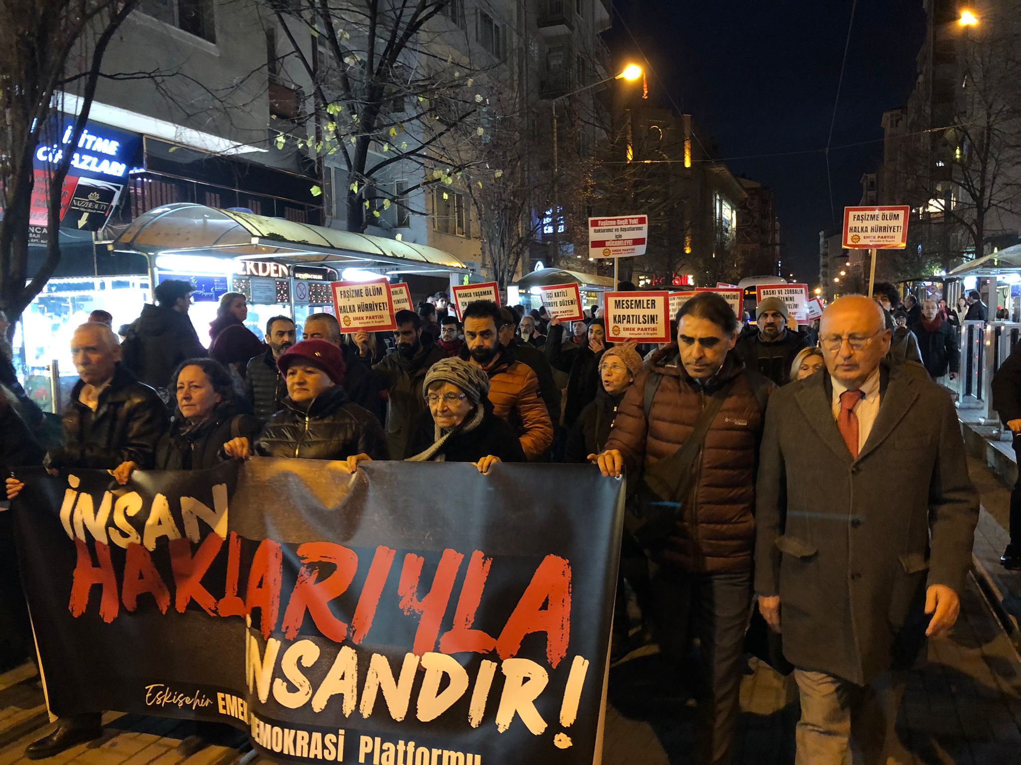 023A6B6D F6Fe 4De5 8Bdf 741151F8157E