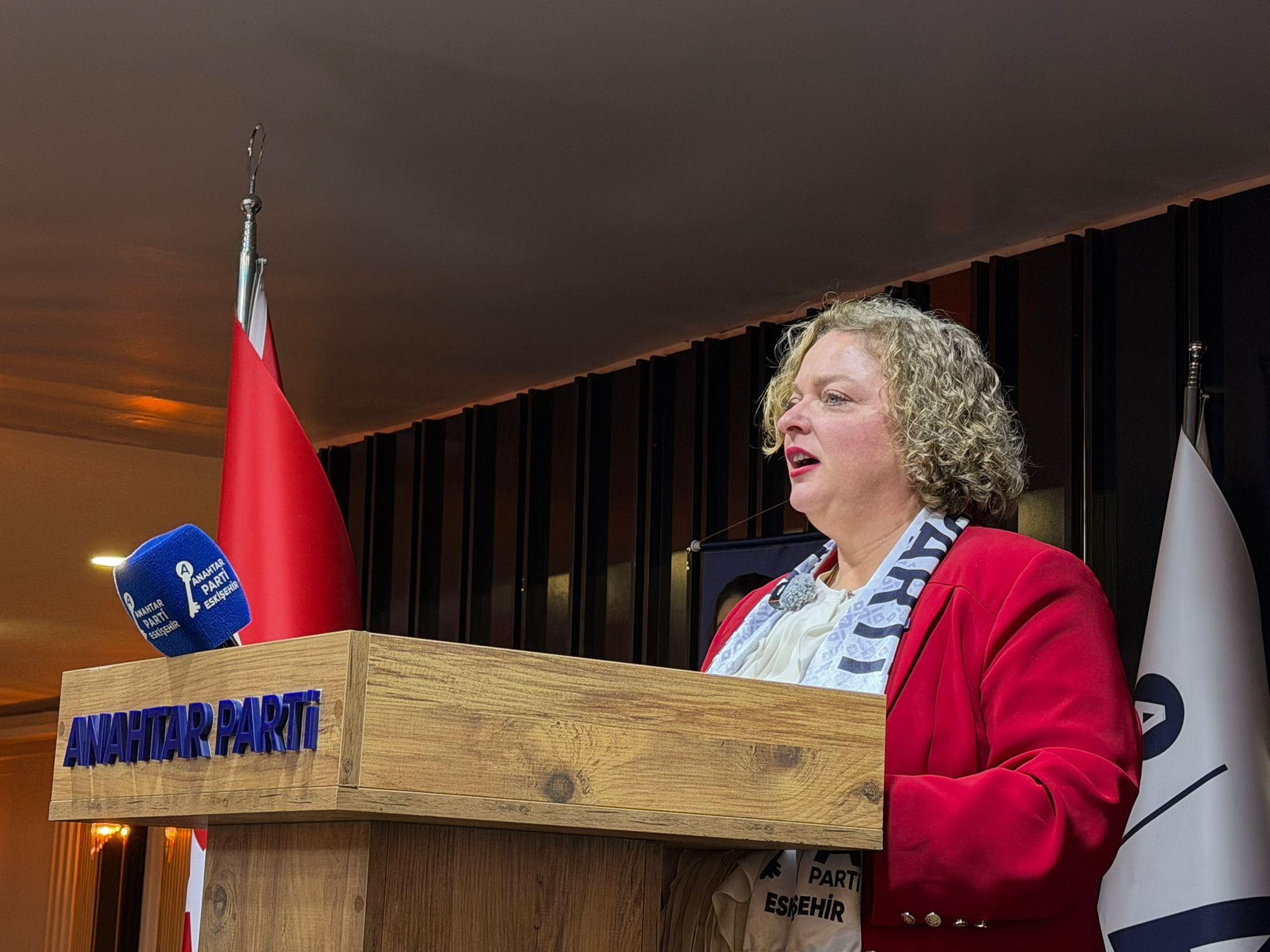 0F23Dcd4 Fd2D 430A Ae01 158471Bb5985