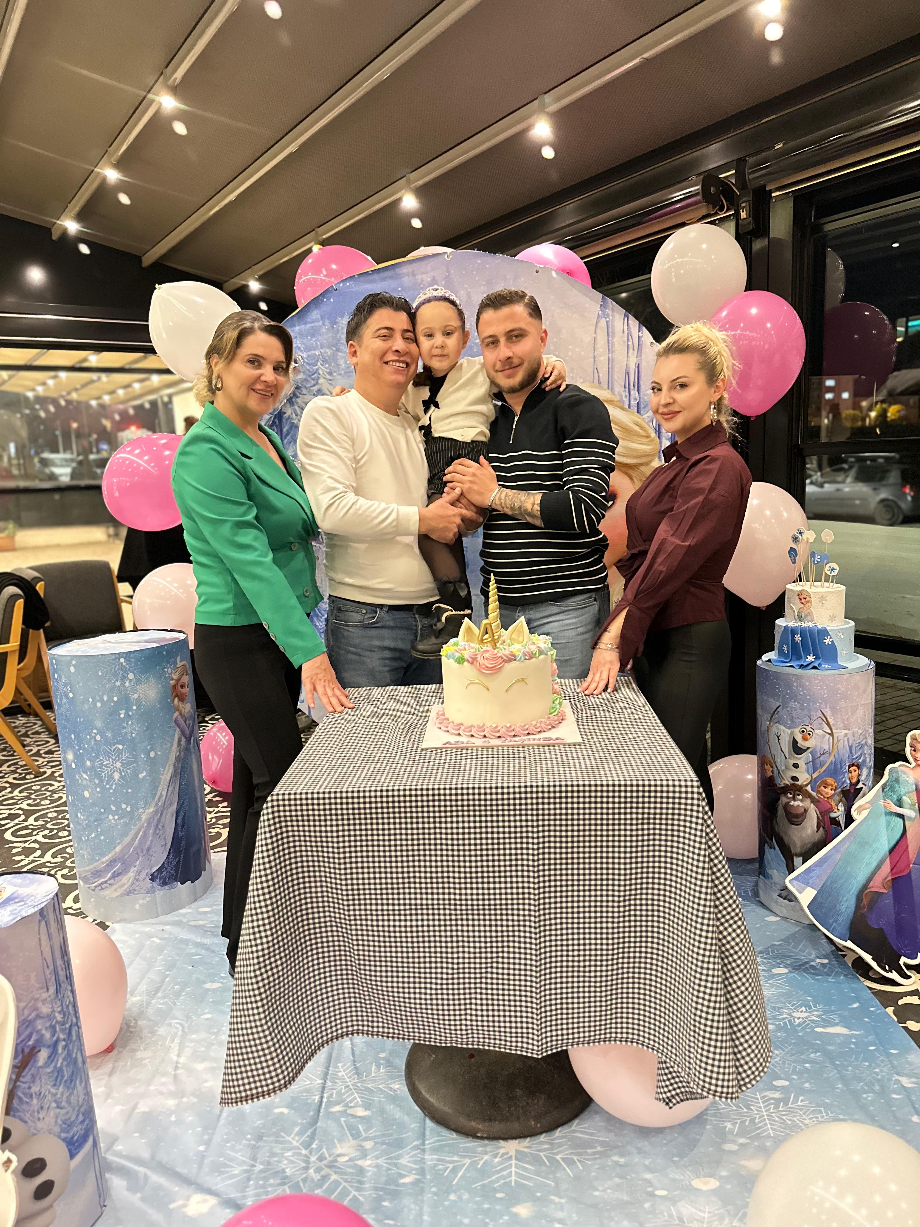 890996Cf Dd10 47B4 98E9 3E722909Ddcc