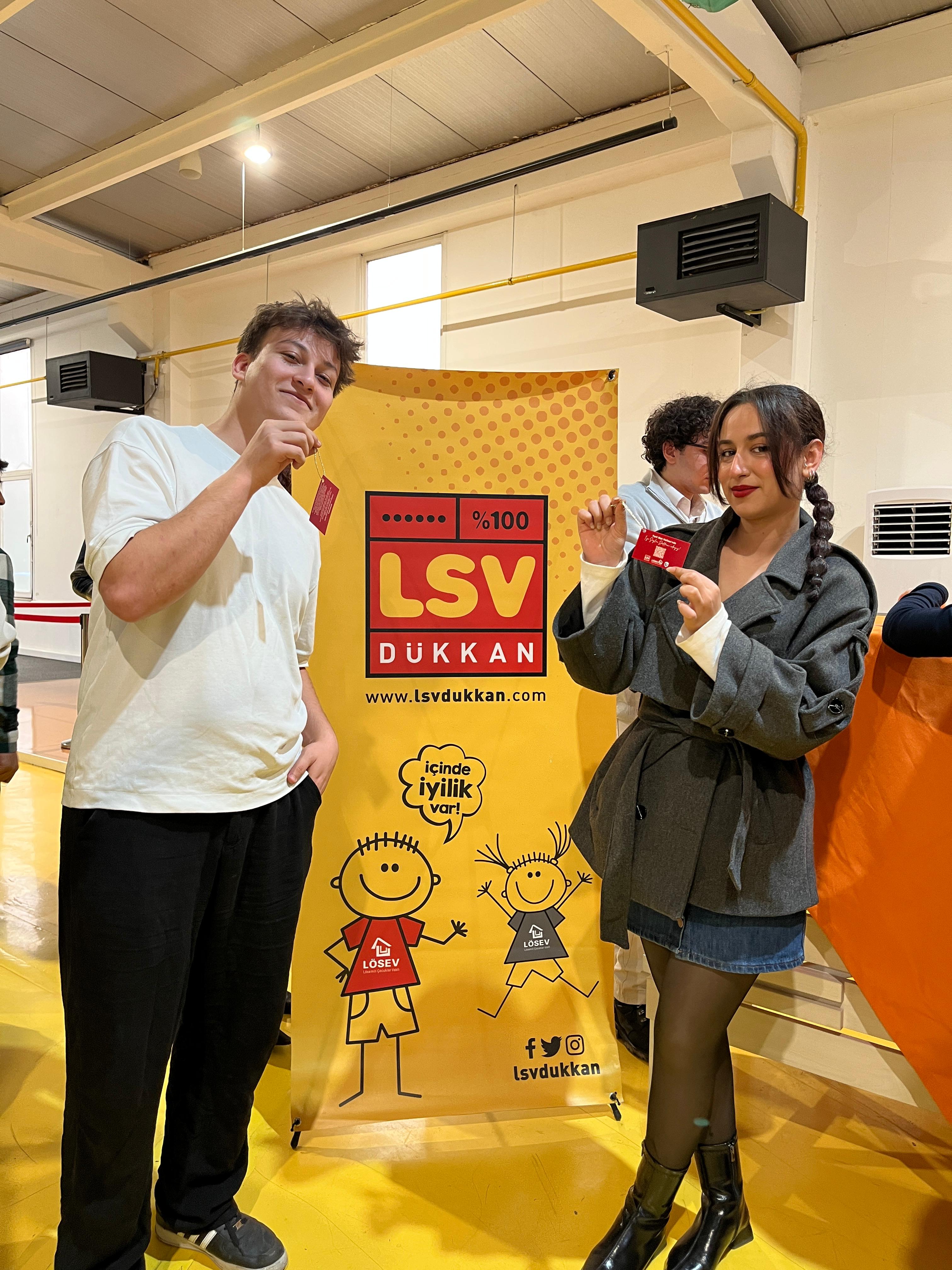 8E85C509 6483 494D Bb99 14Ee00A910F1