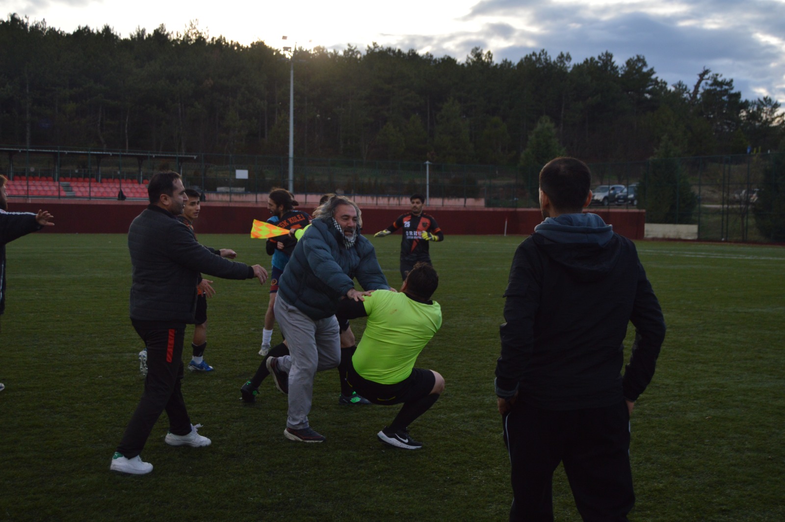 97F8573C 2164 48Fc A23B 5F0615B95D76