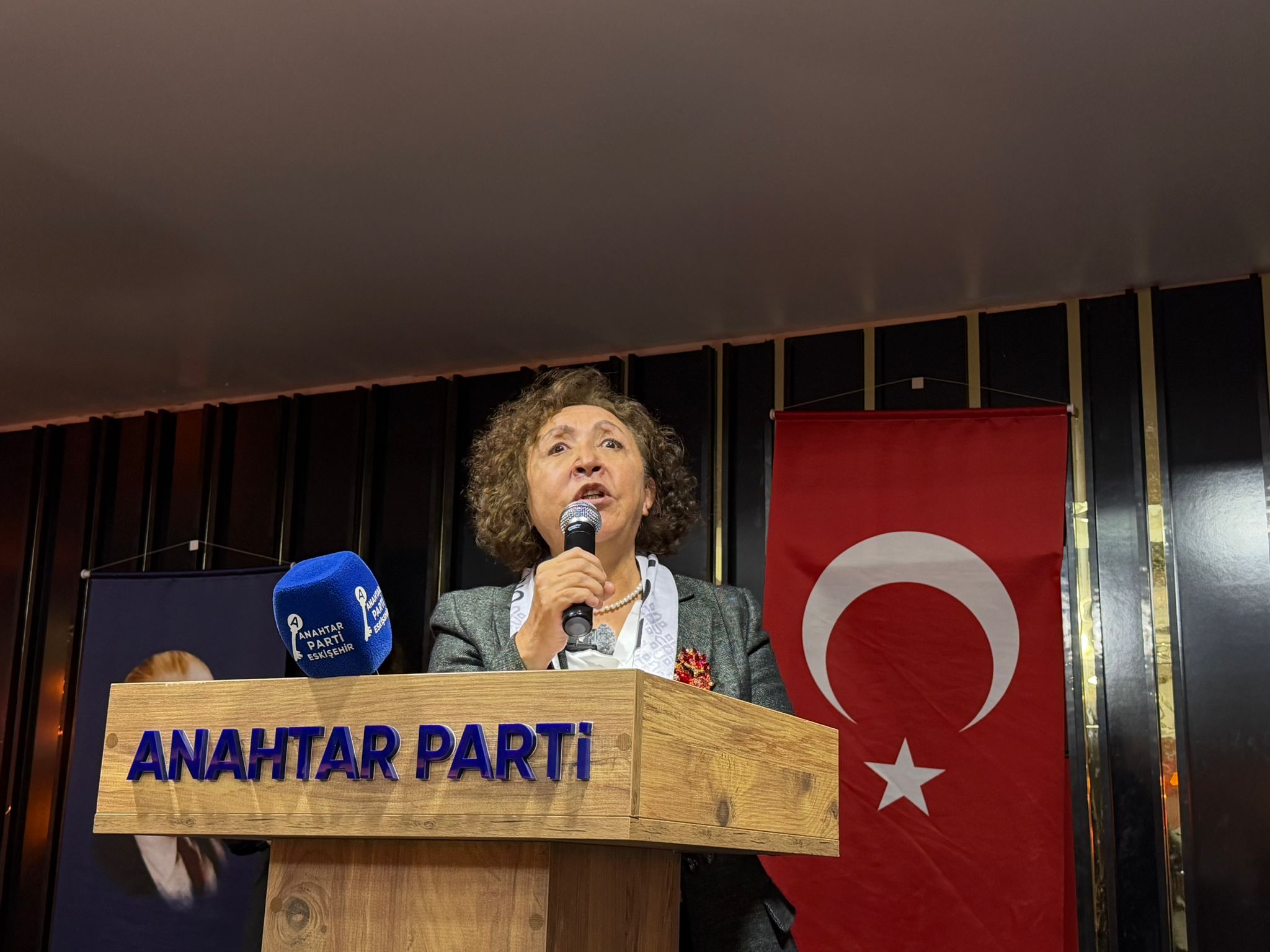 98D994B3 9E21 4571 Bb2F 055C4Bae9A64