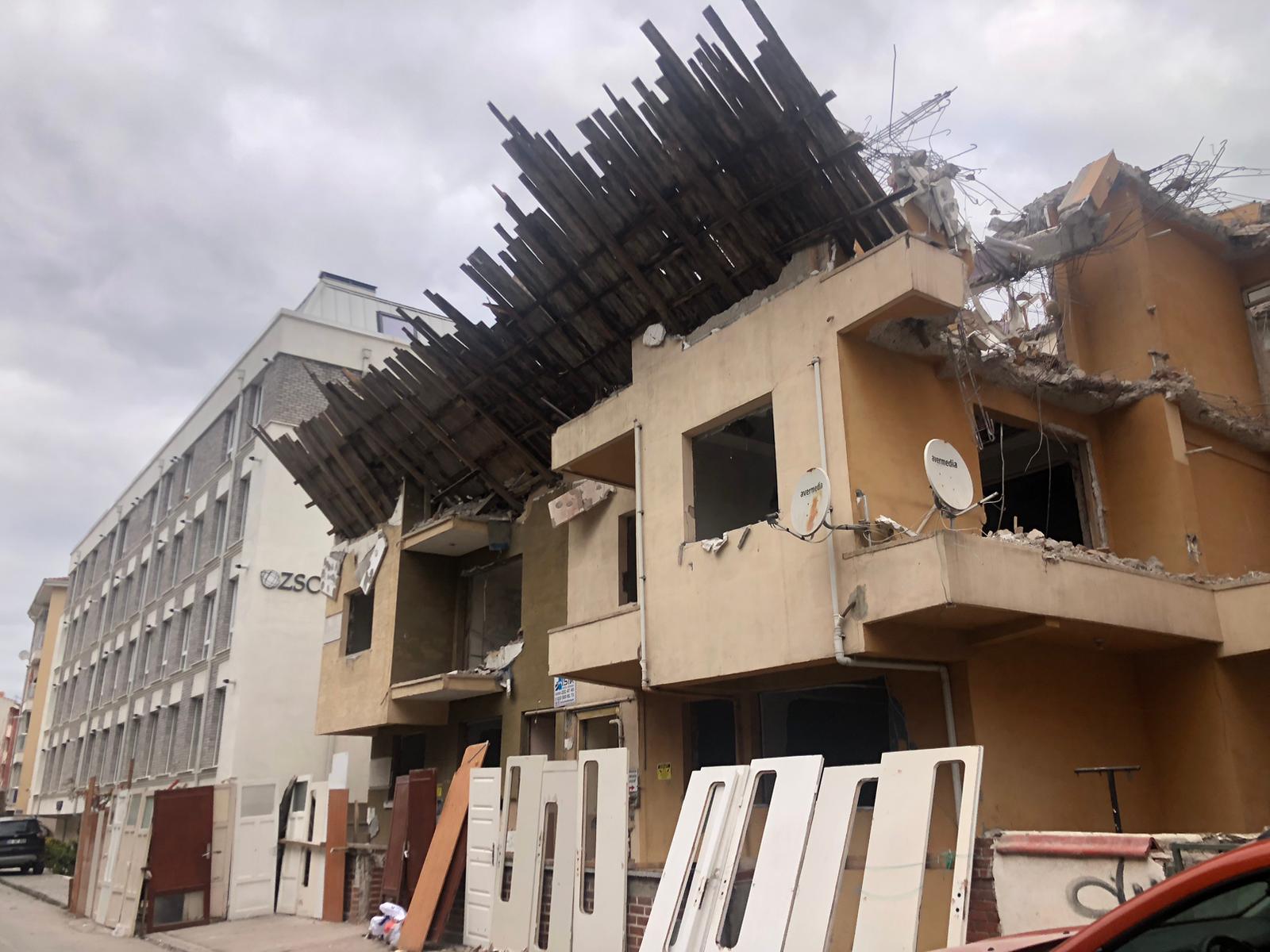 A633993A 8A75 461A B4A8 5E37D3C2076F