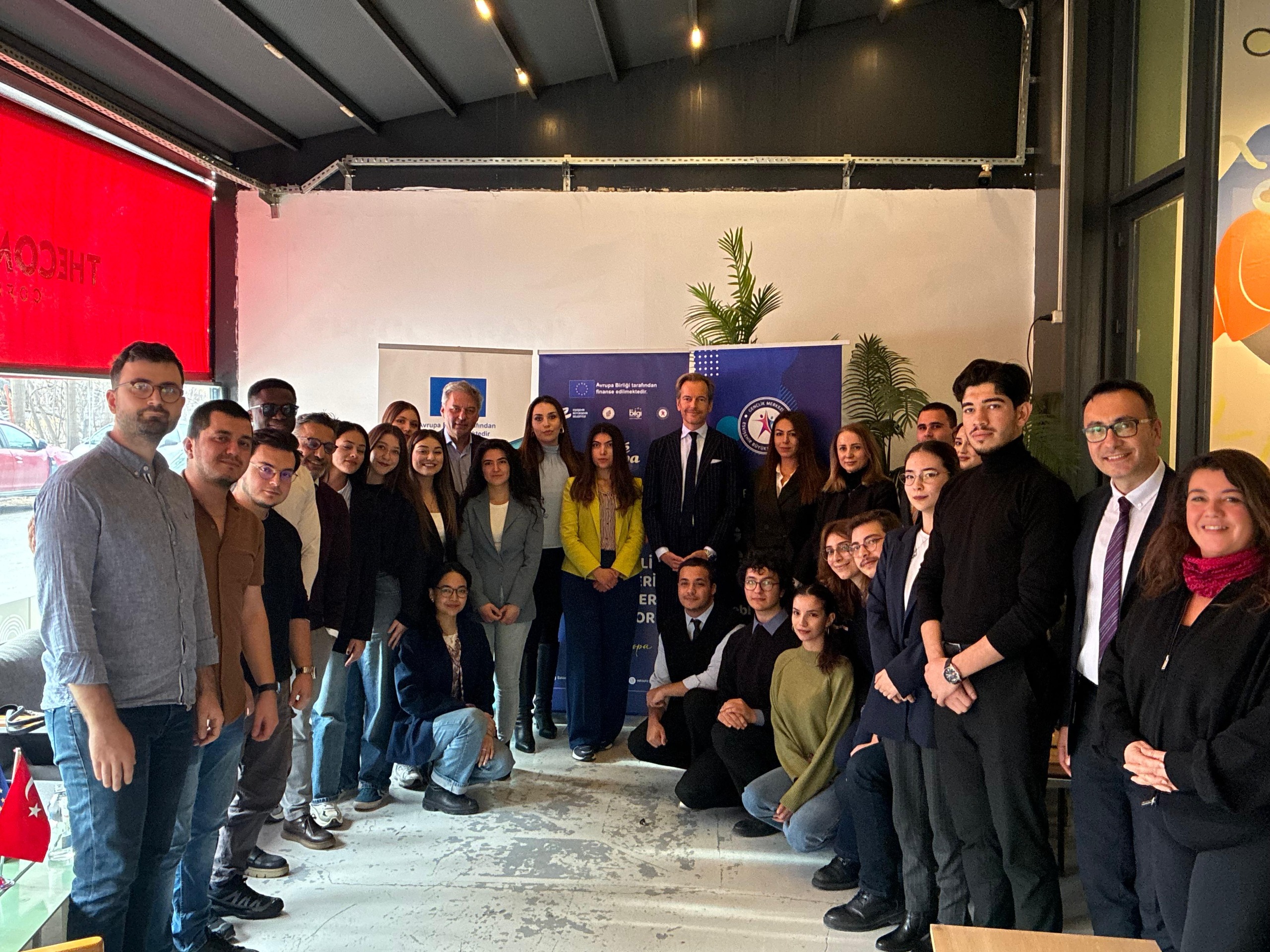 Avrupa Büyükelçi̇leri̇ Eski̇şehi̇r’de Gençlerle Buluşuyor (4)