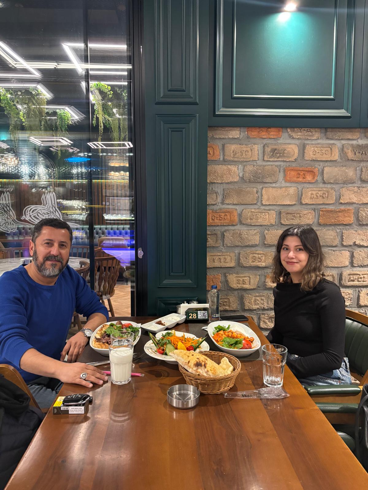 B7C4282F A4D2 471F 9030 690370Ba79Ae