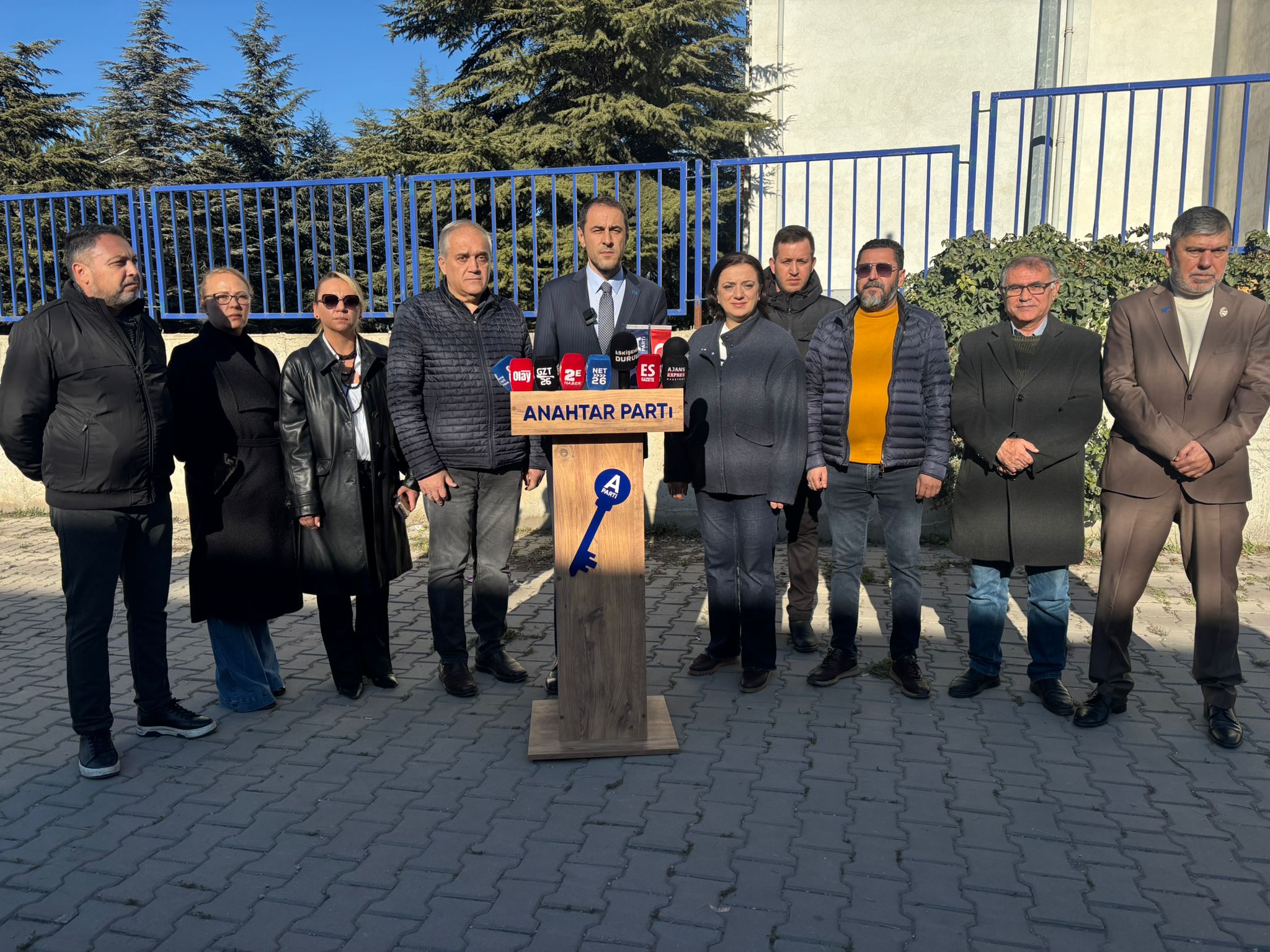 D1F6F238 7329 4Eb3 8B7A Fea5C371B616