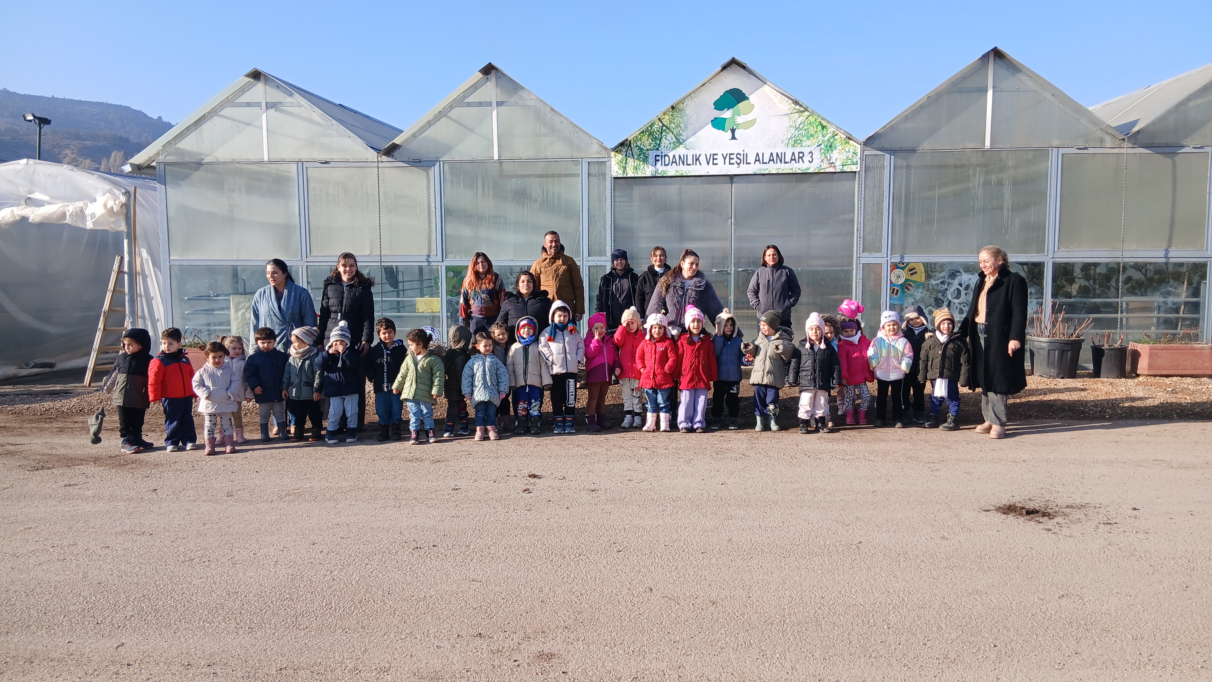 Mi̇ni̇k Eller Doğaya Dokundu (3)