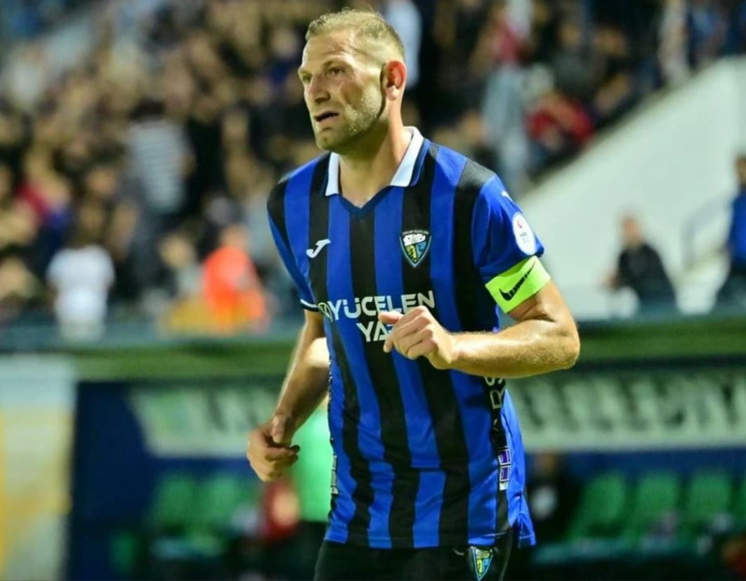 0414A3Eb Ce7F 4Fe2 B595 0826B9F50778