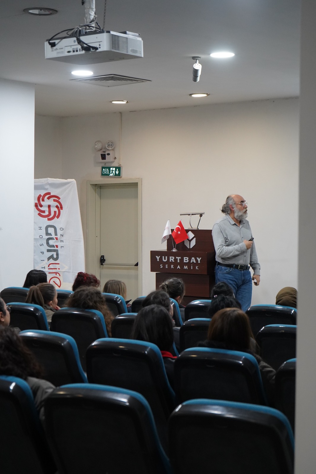 1E266944 046B 4B43 B3Aa C5D835133F7E