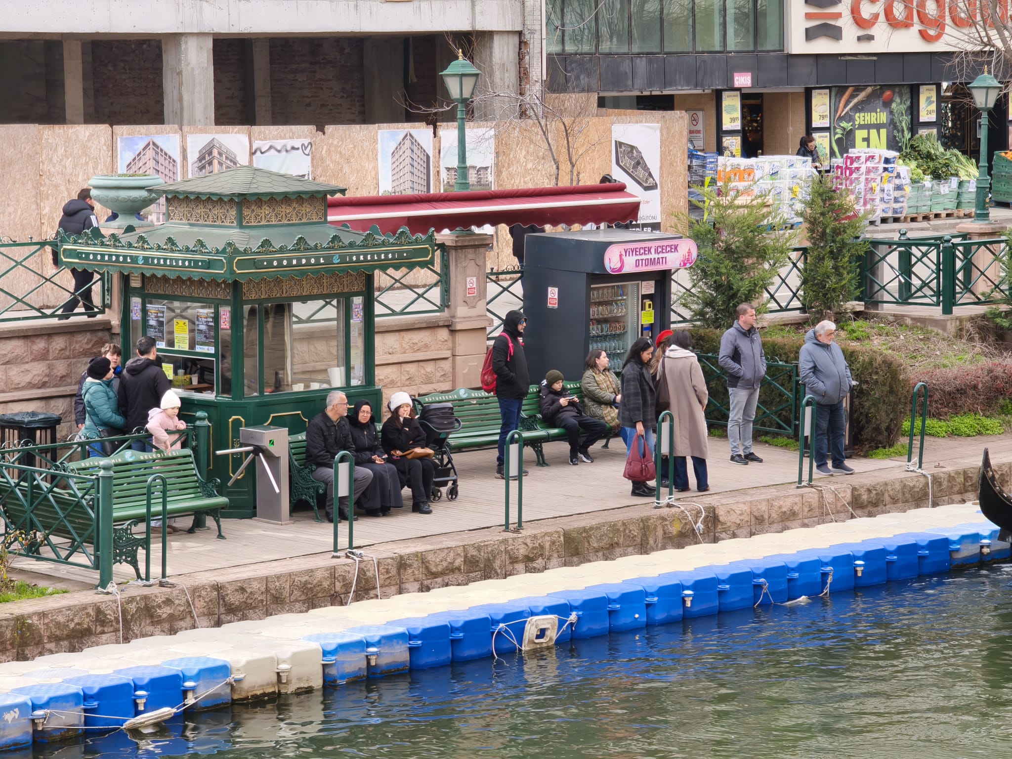 75C02Fb1 3191 4F2F B8F1 2Aba04C237Cc