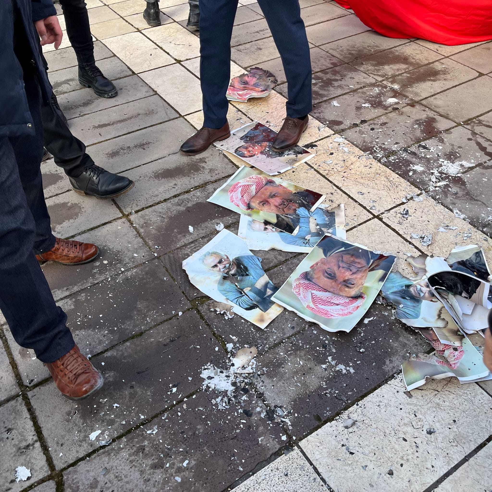 77616503 353E 4B89 996A F81C096Bb9Ee