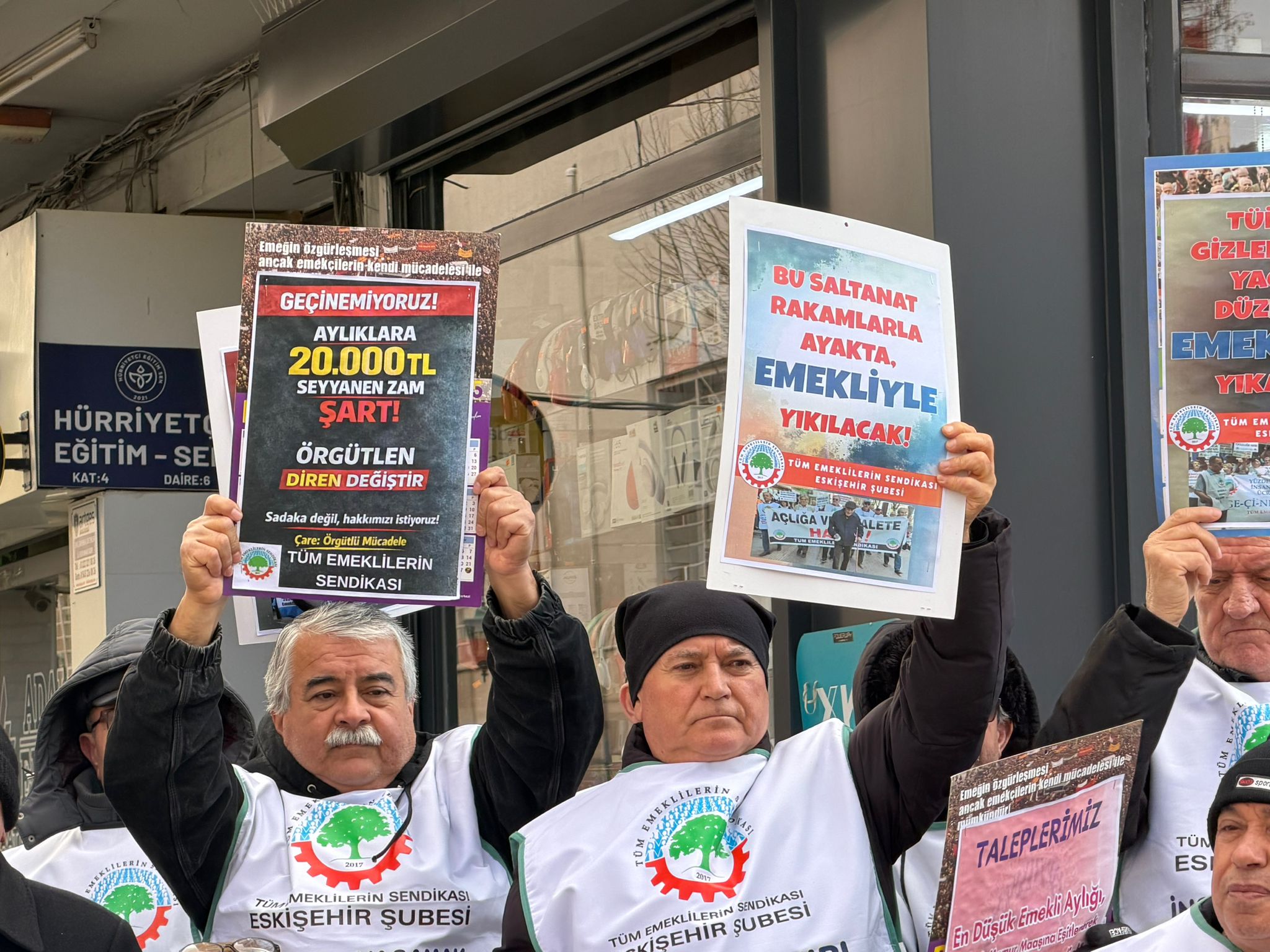 819476E6 C3Ac 4927 B97C 7Fe3Abee3B22