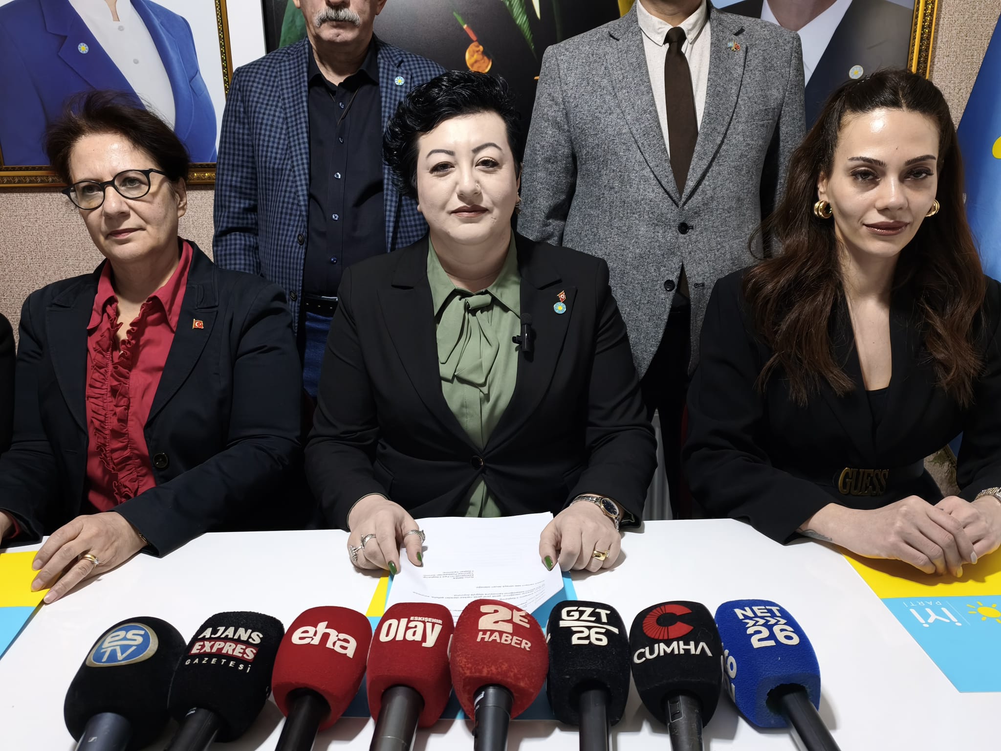 83A421F1 0347 4B23 91B9 1A7F21E8C1C1