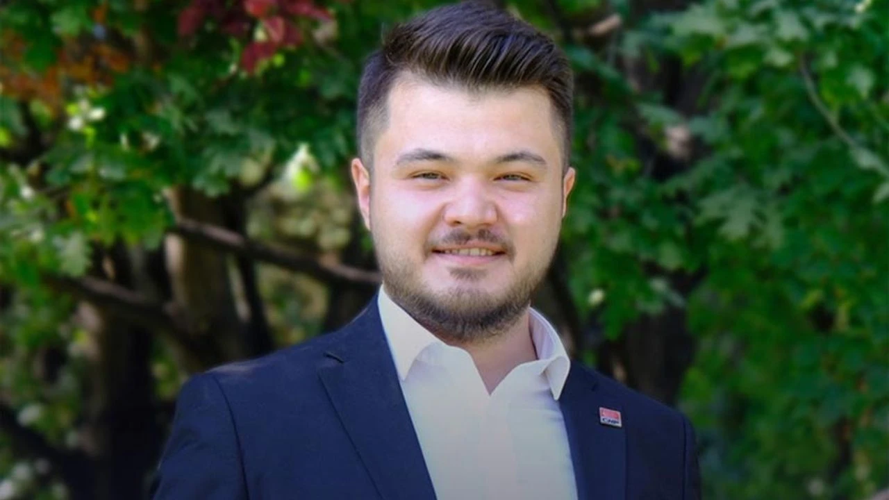 Anil Yuksel Chp Eskisehir Il Genclik Kollari Baskanligina Adayligini Acikladi