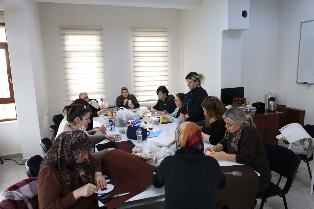 Atık Kumaşlar Sanata Dönüşüyor (7)