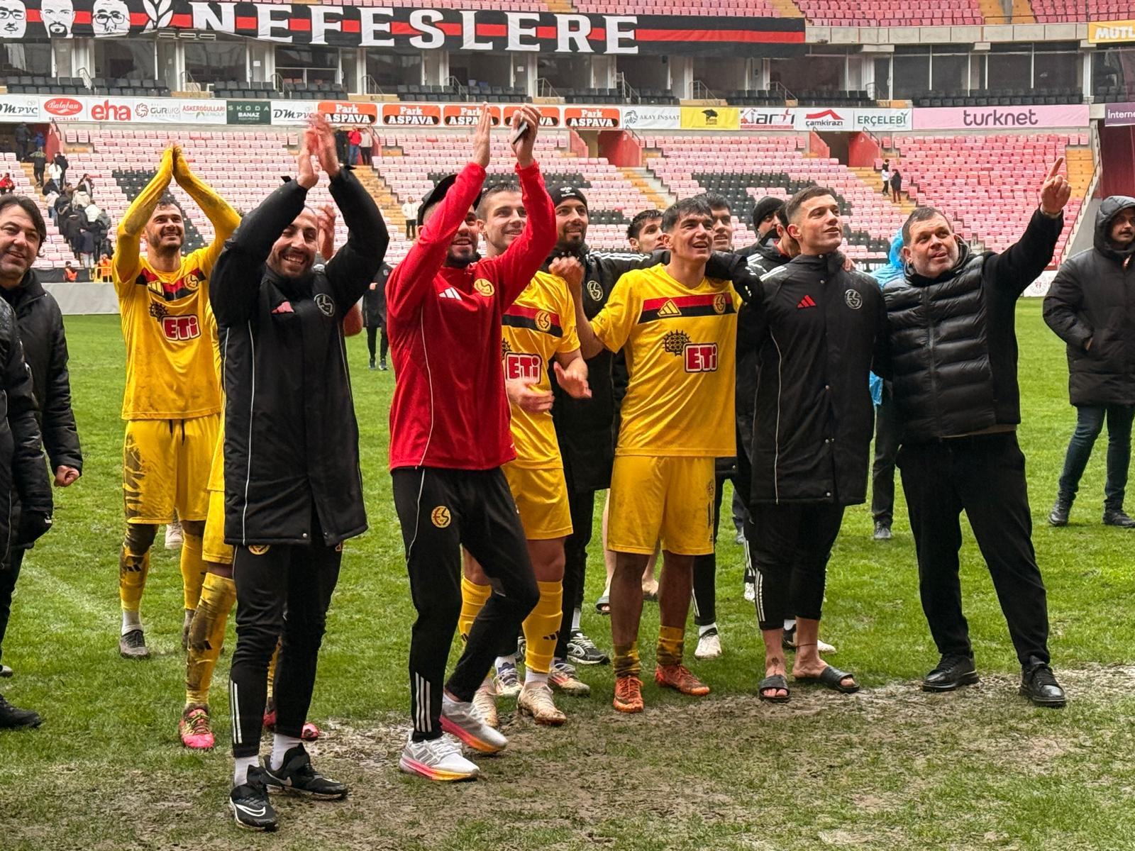 Dbc22D6F 60Db 4938 A0De A1C9877F074F